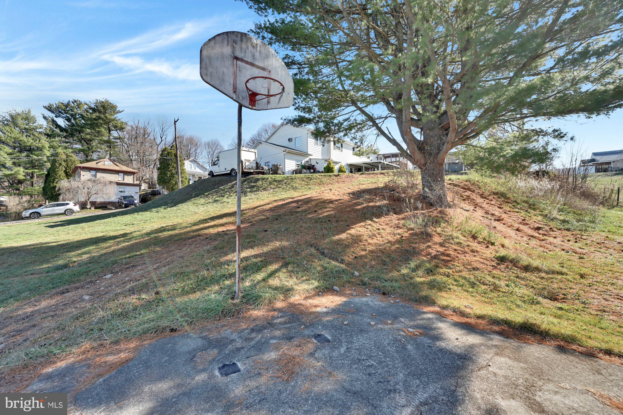 POTTSVILLE - Residential