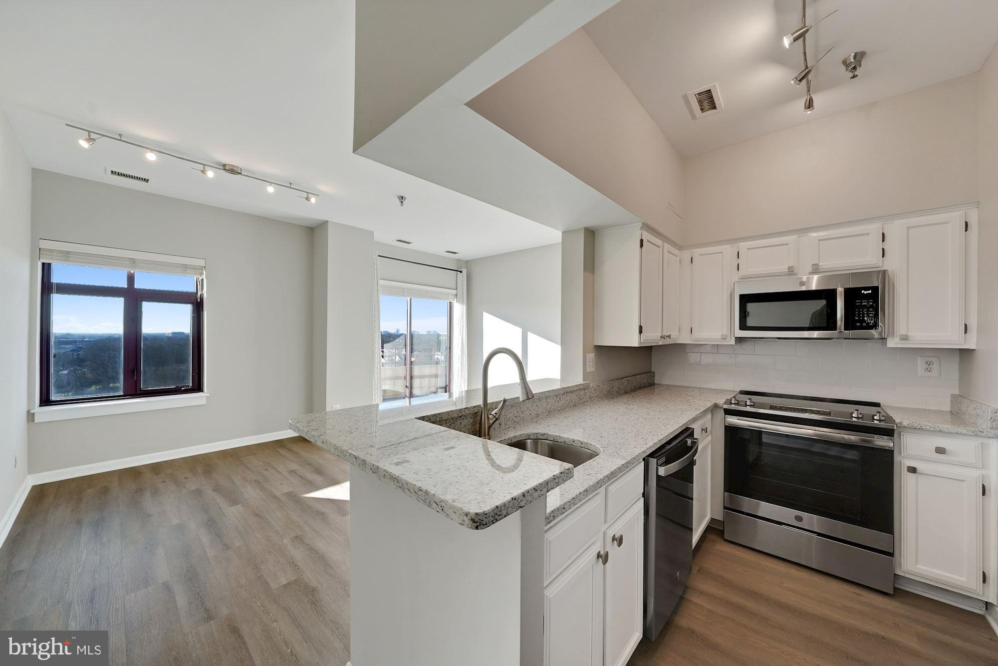 COURTHOUSE - Residential Lease