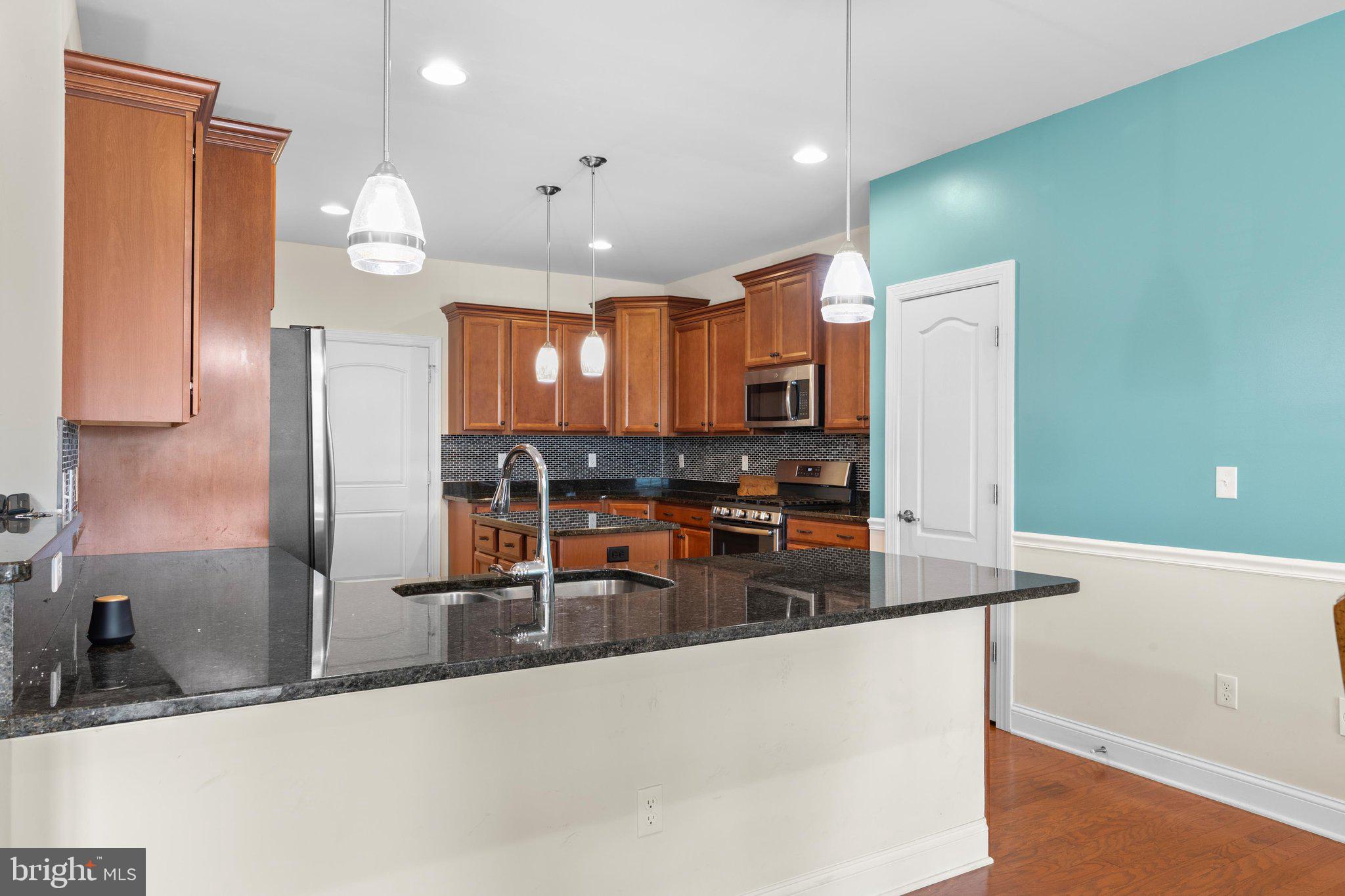 CYPRESS POINTE - Residential