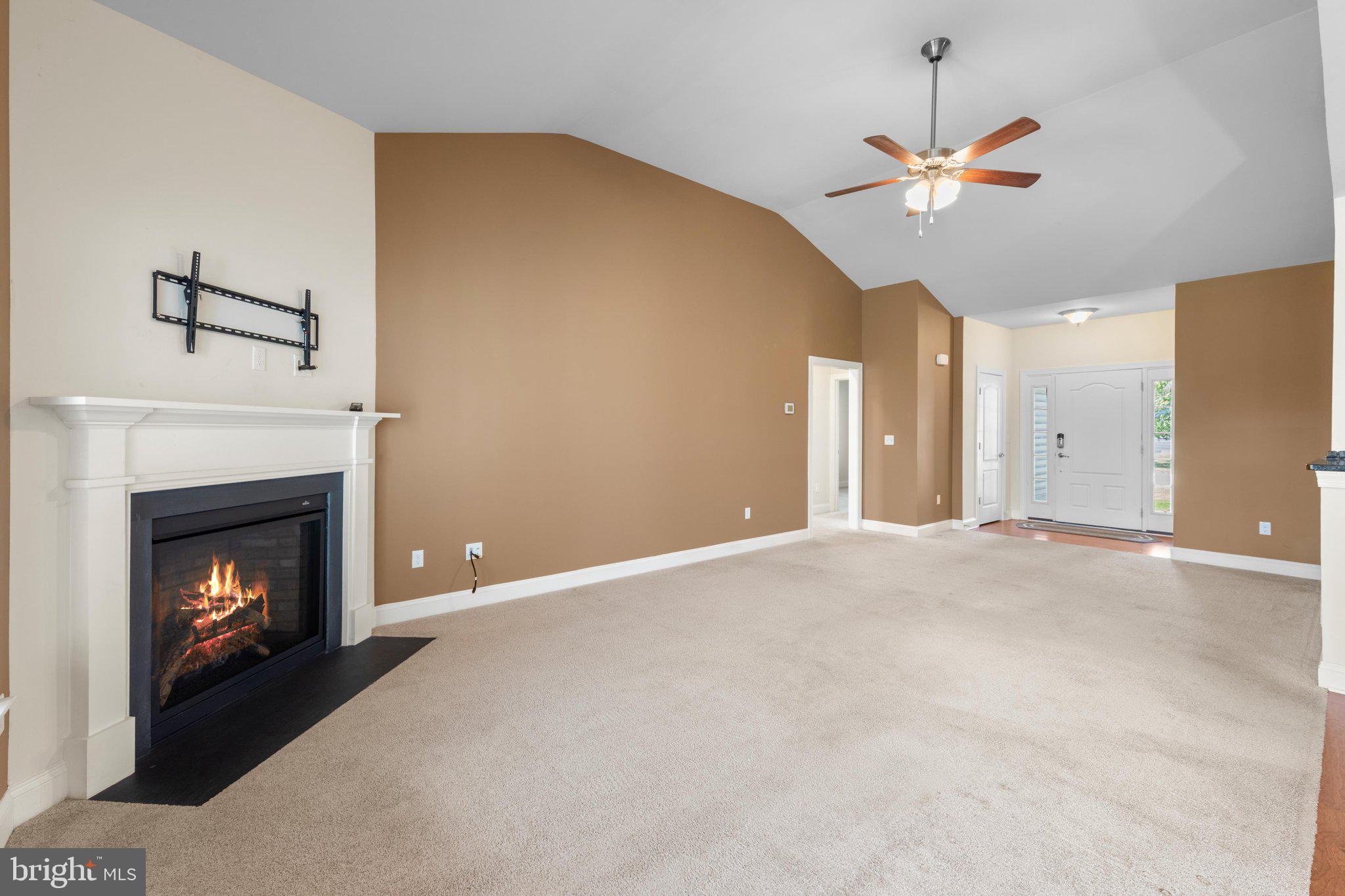 CYPRESS POINTE - Residential