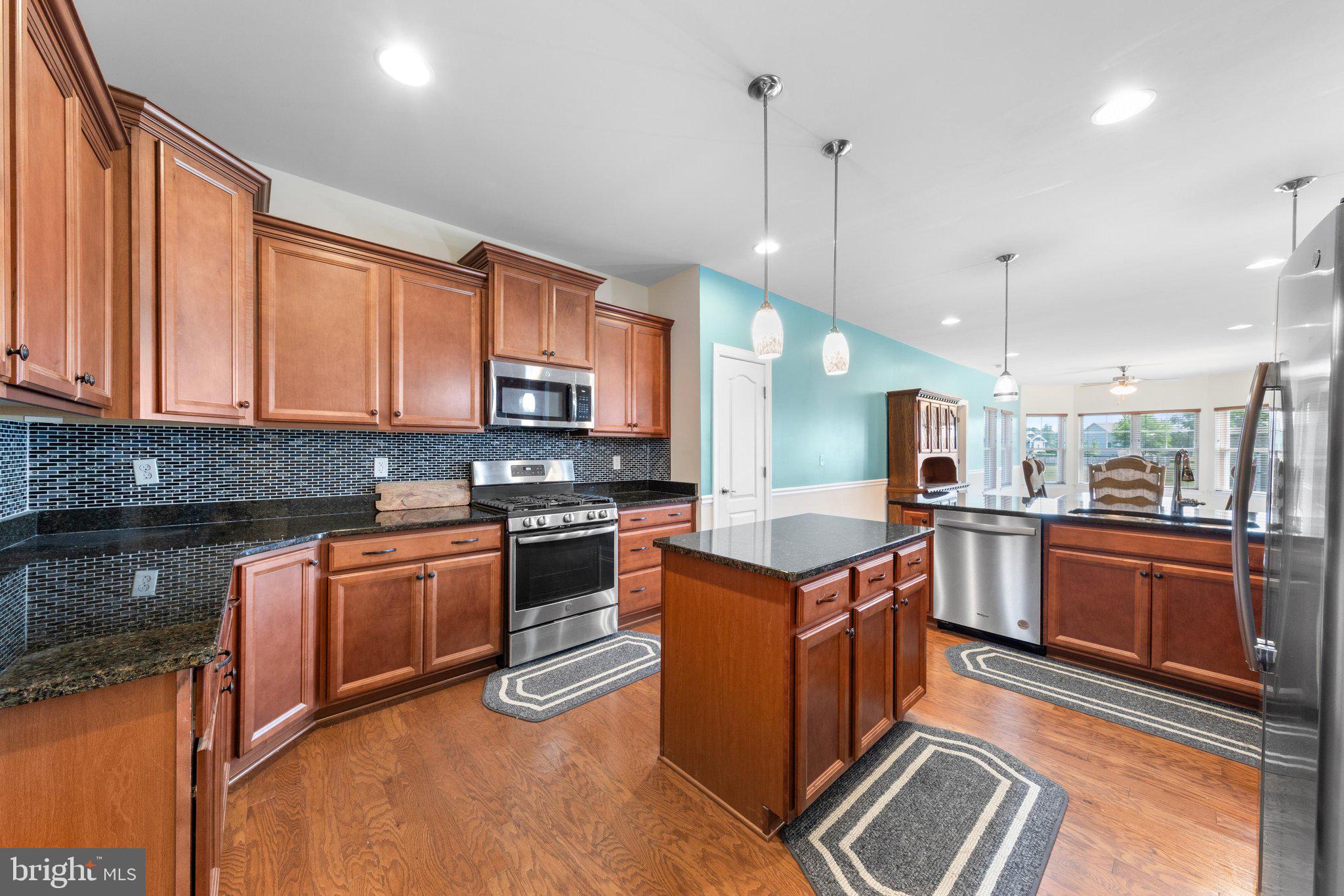 CYPRESS POINTE - Residential