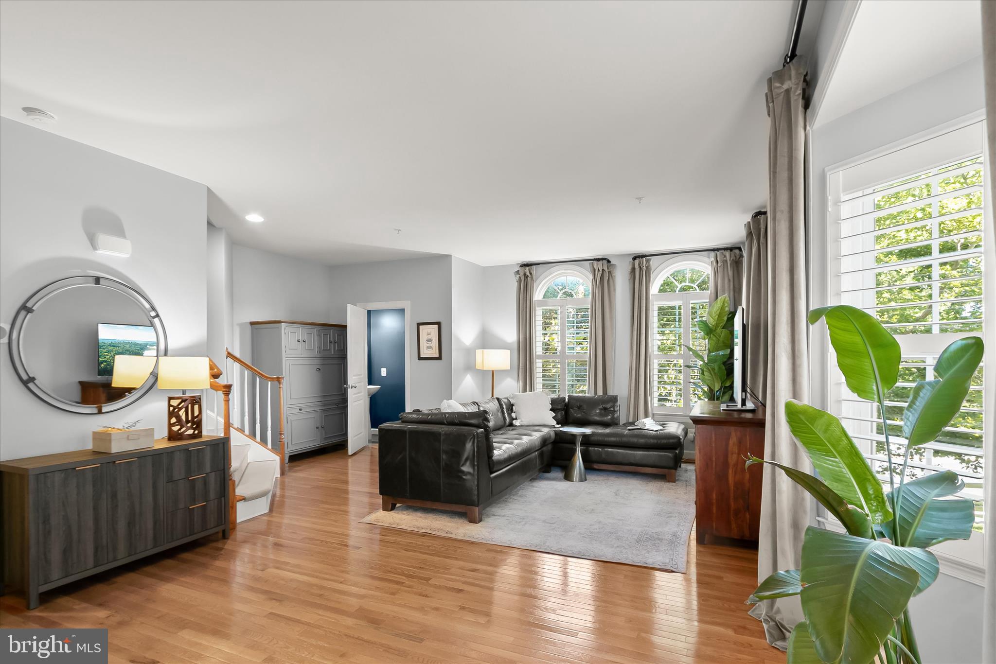 ELLICOTT SQUARE - Residential