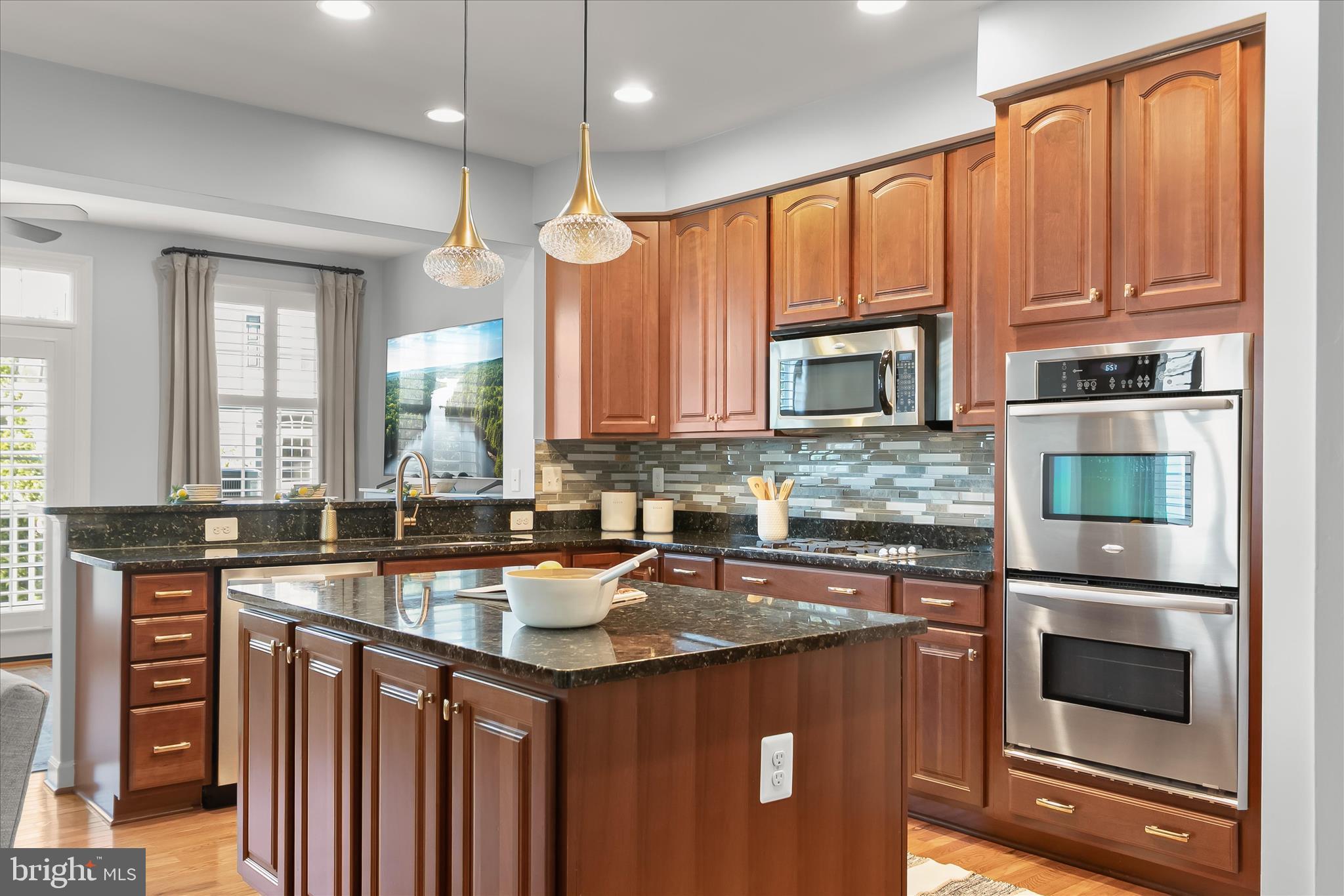 ELLICOTT SQUARE - Residential