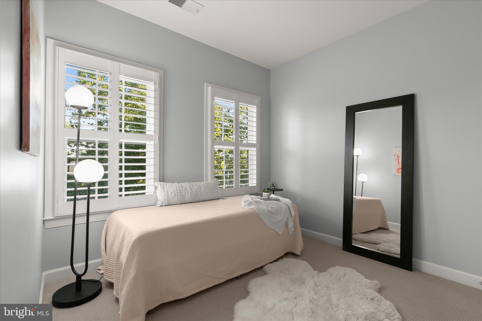 ELLICOTT SQUARE - Residential