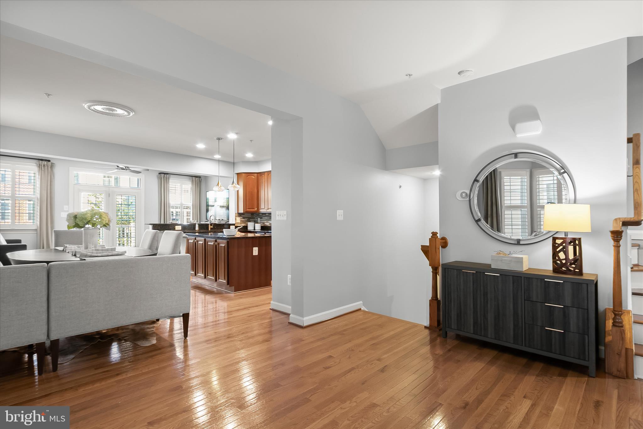 ELLICOTT SQUARE - Residential