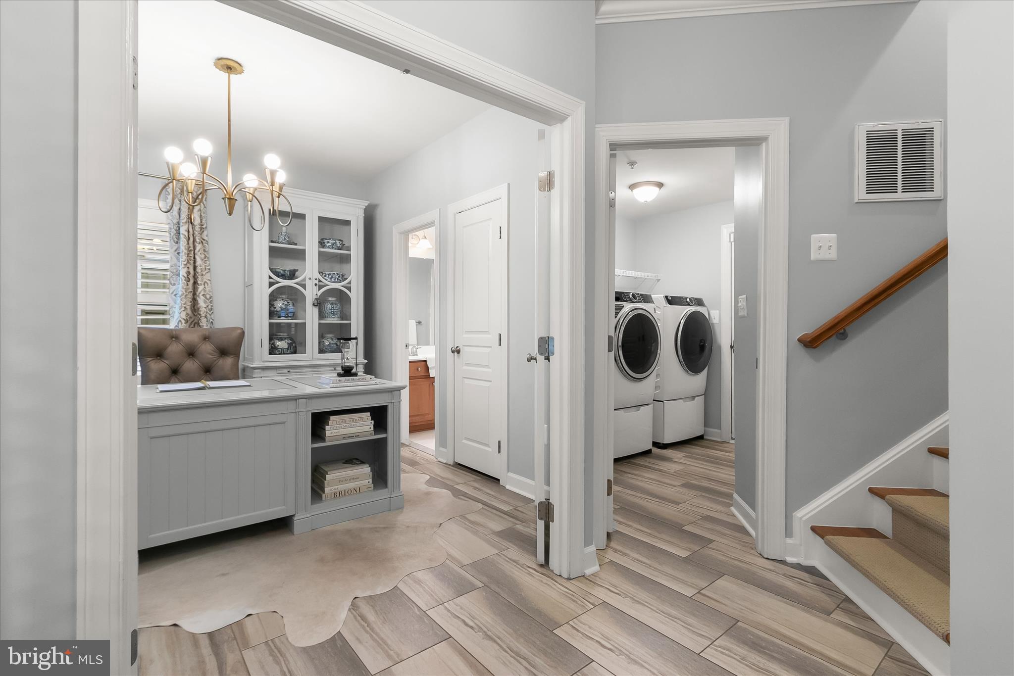ELLICOTT SQUARE - Residential