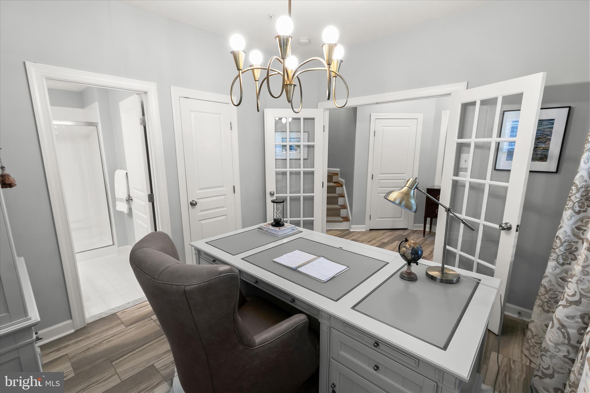 ELLICOTT SQUARE - Residential