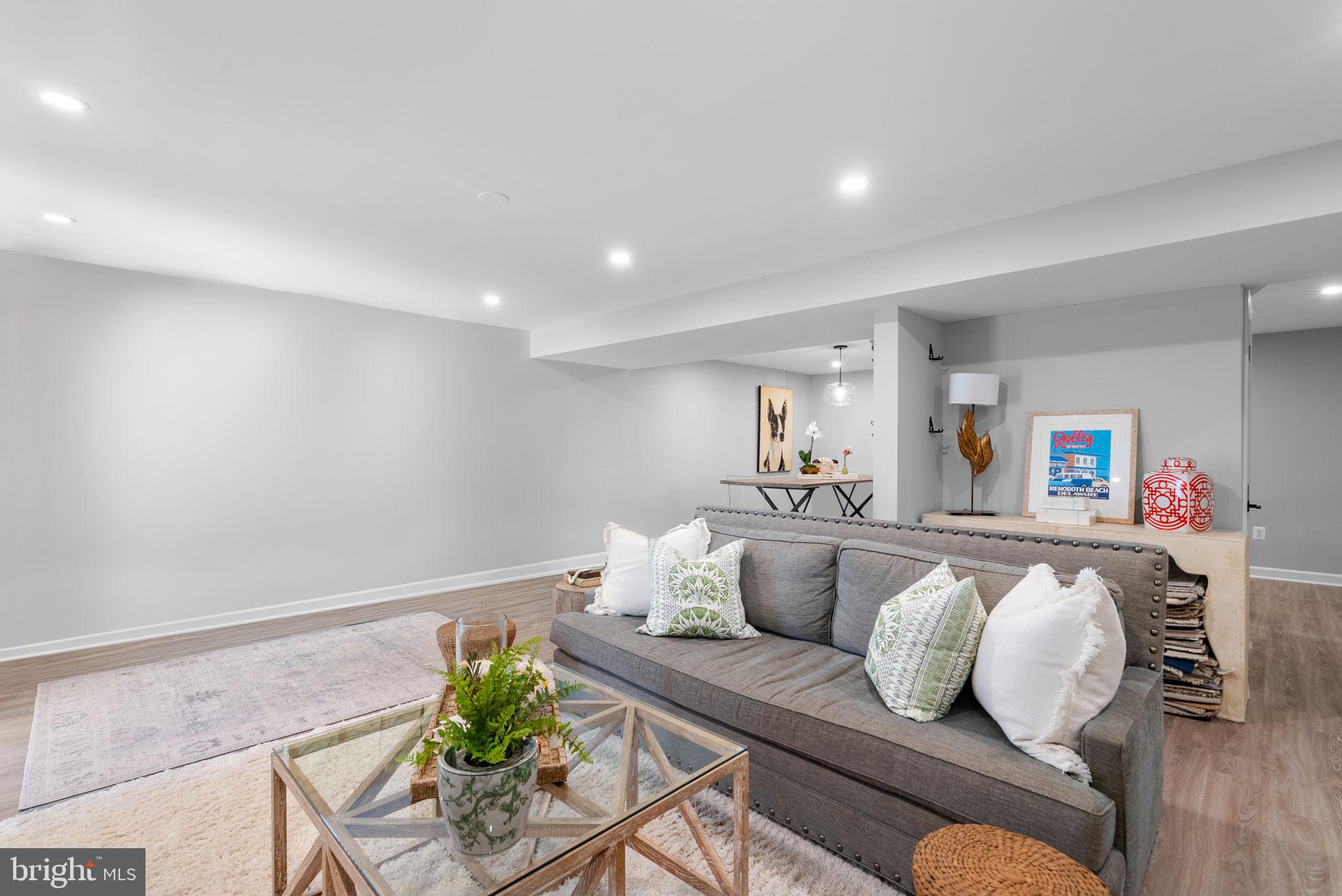 OATLAND FARM - Residential