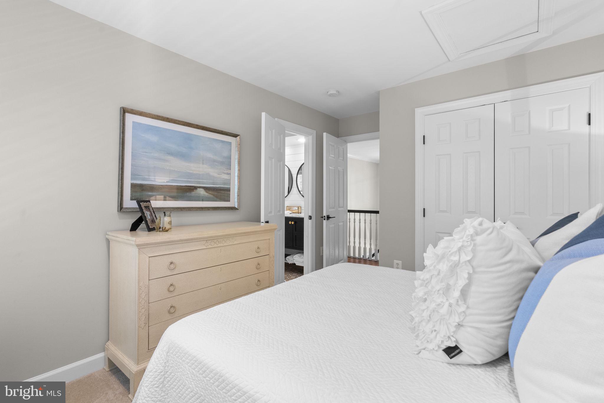 OATLAND FARM - Residential