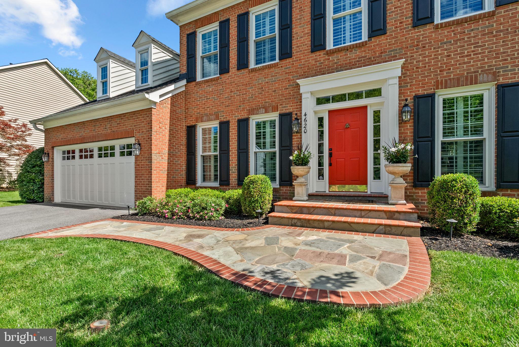 OATLAND FARM - Residential