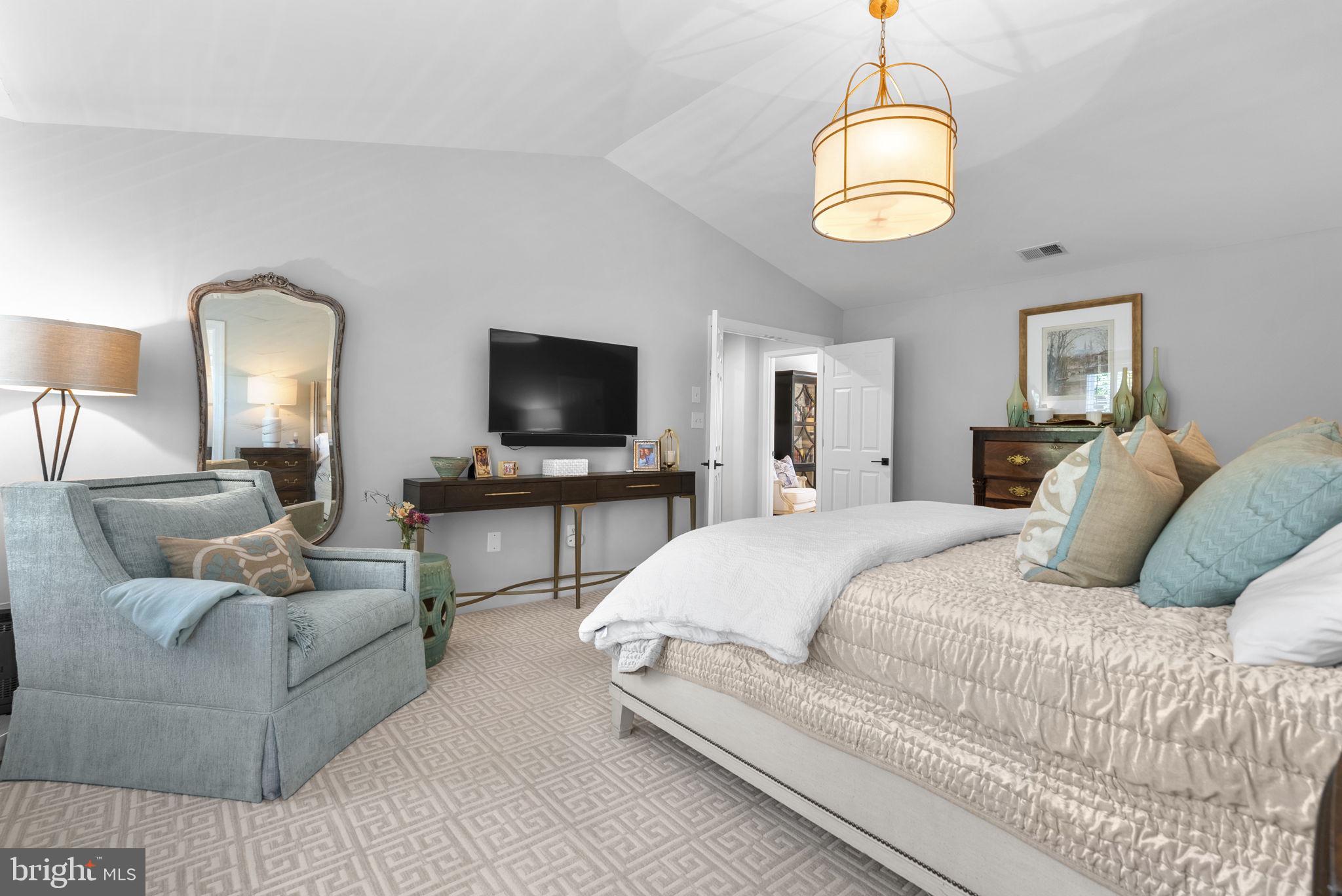 OATLAND FARM - Residential