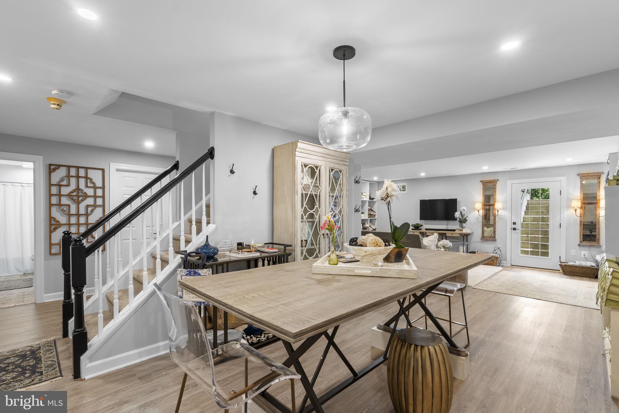 OATLAND FARM - Residential