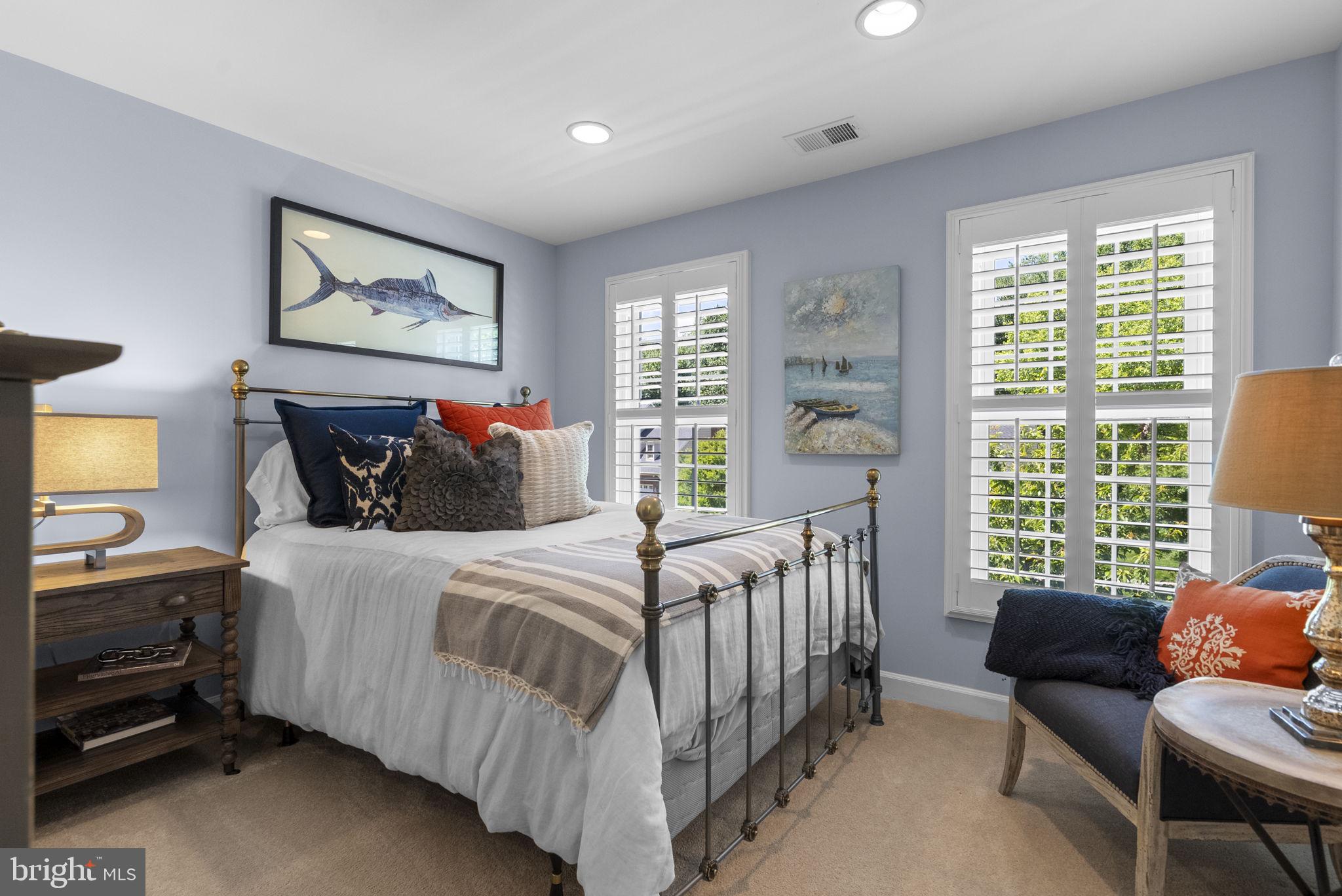 OATLAND FARM - Residential