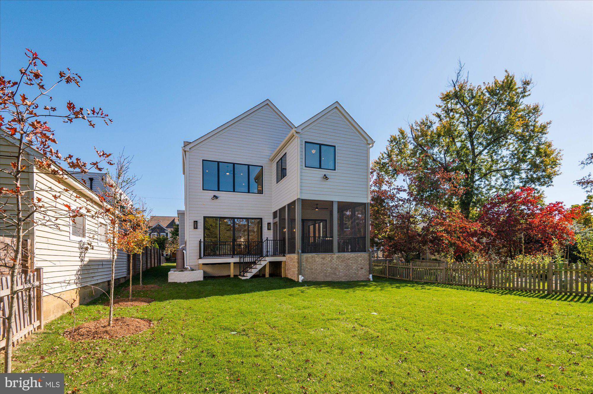 LYON PARK - Residential