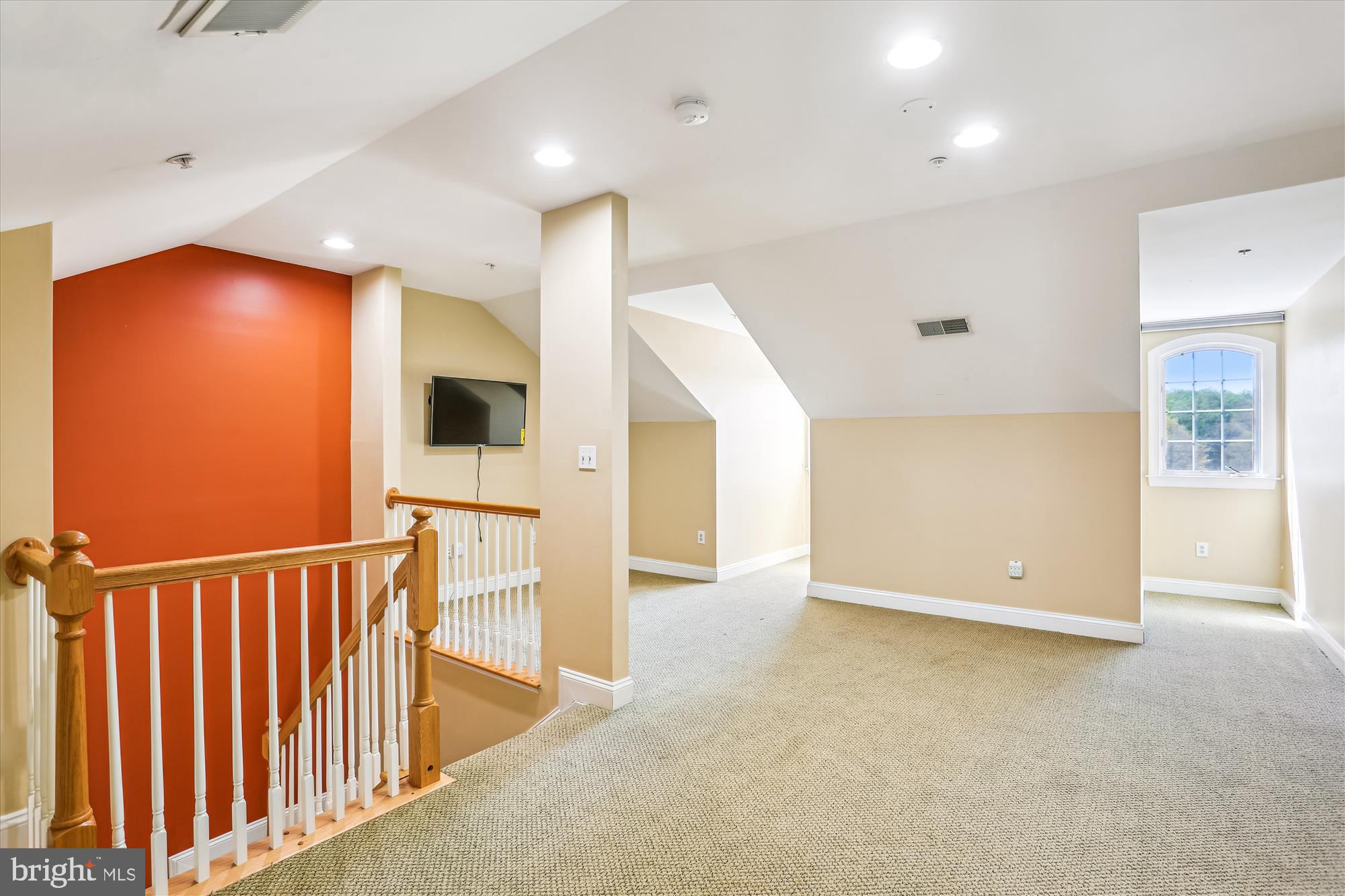 TUCKERMAN HEIGHTS - Residential Lease