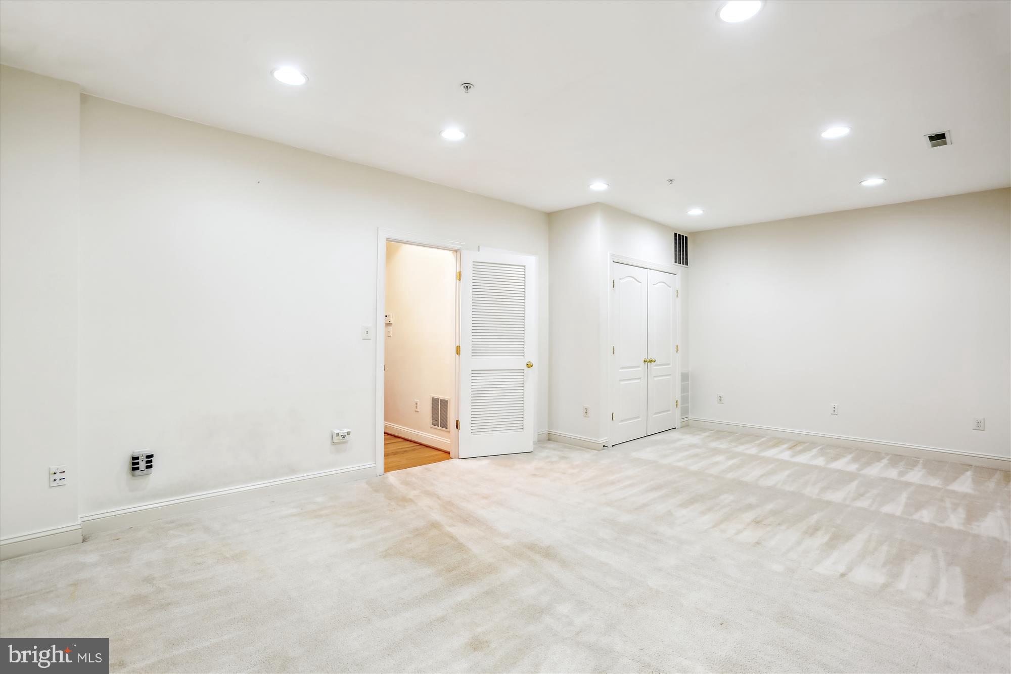 TUCKERMAN HEIGHTS - Residential Lease
