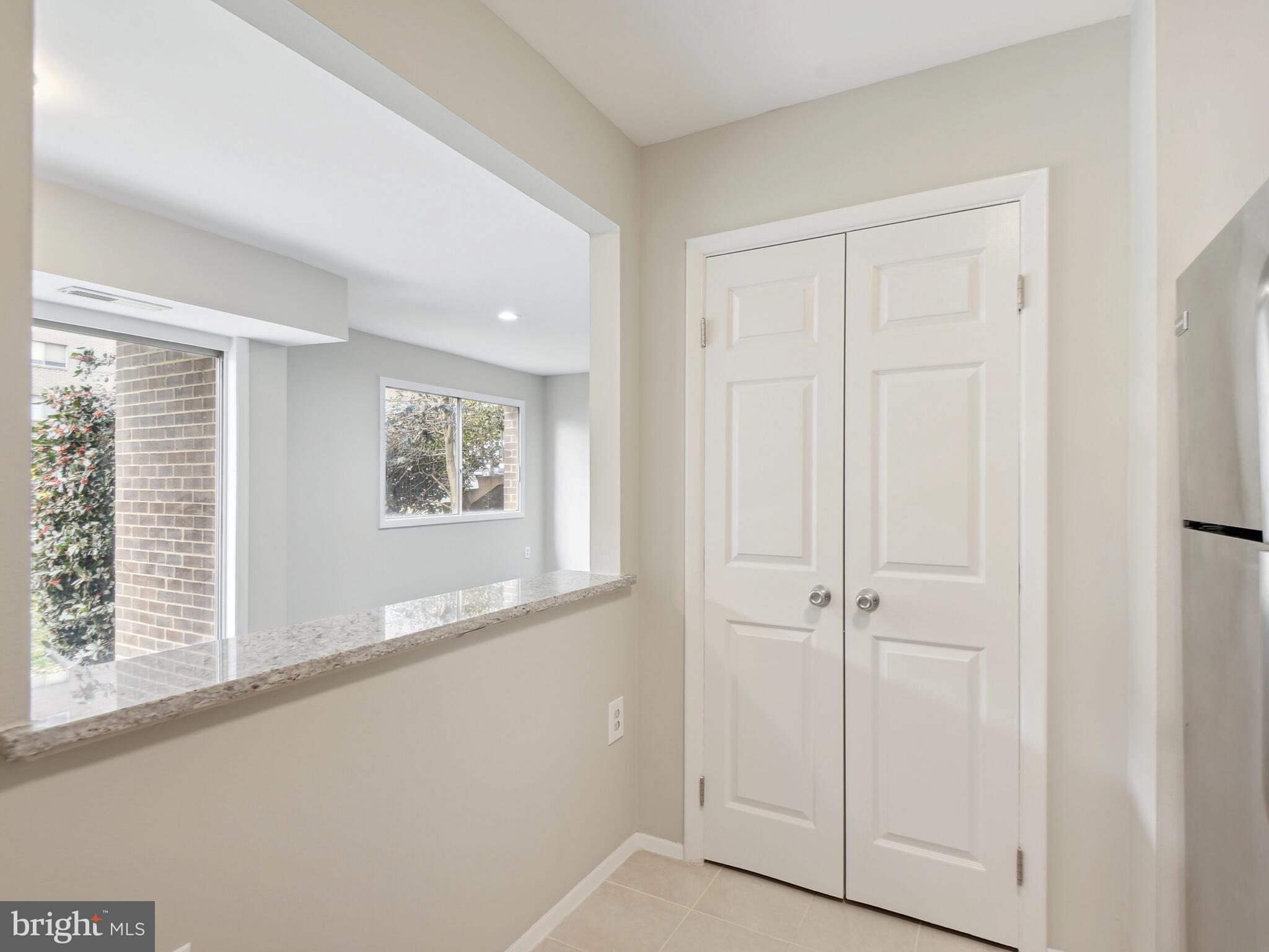 OCCOQUAN RIDGE CONDO - Residential