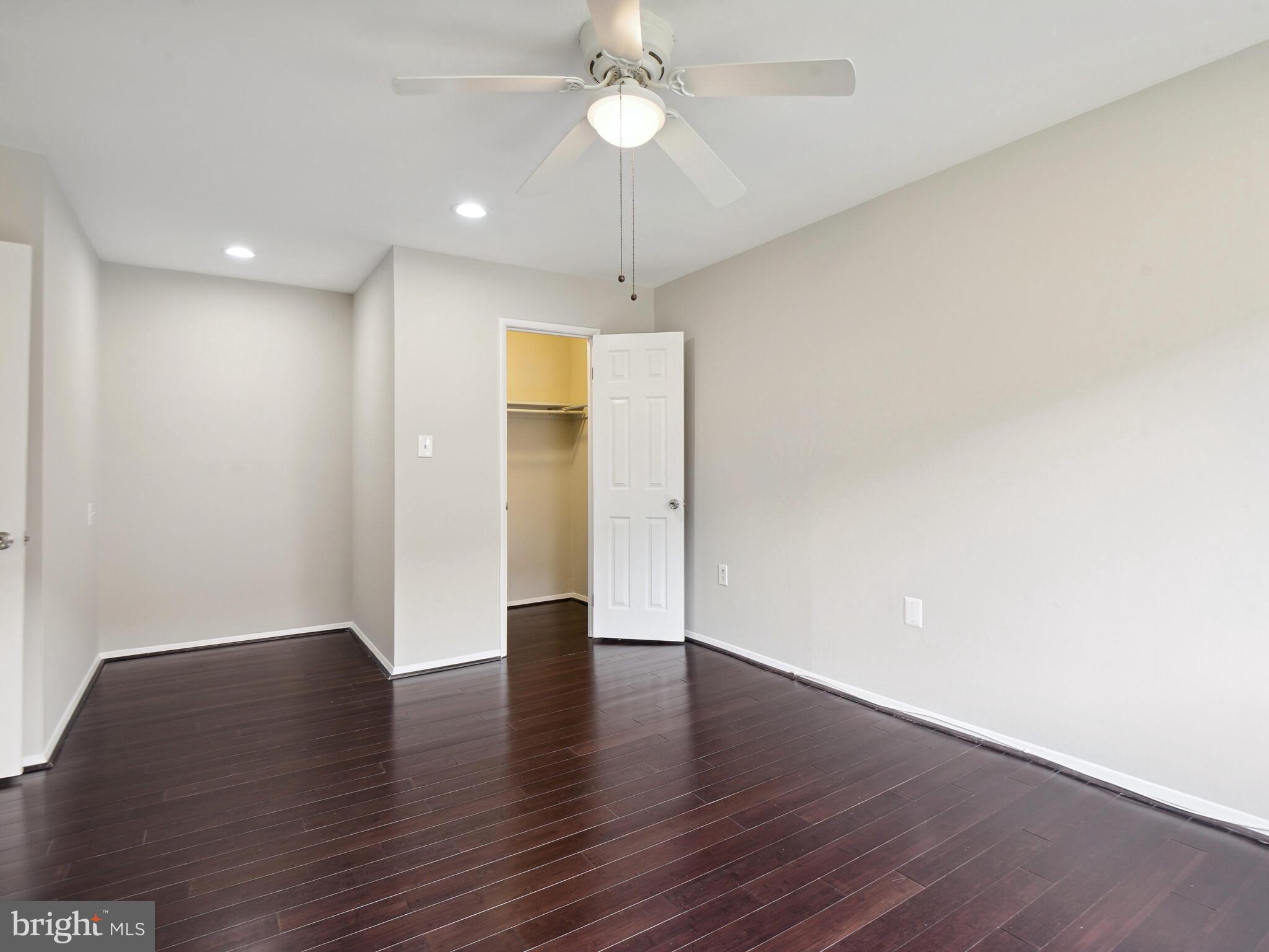 OCCOQUAN RIDGE CONDO - Residential