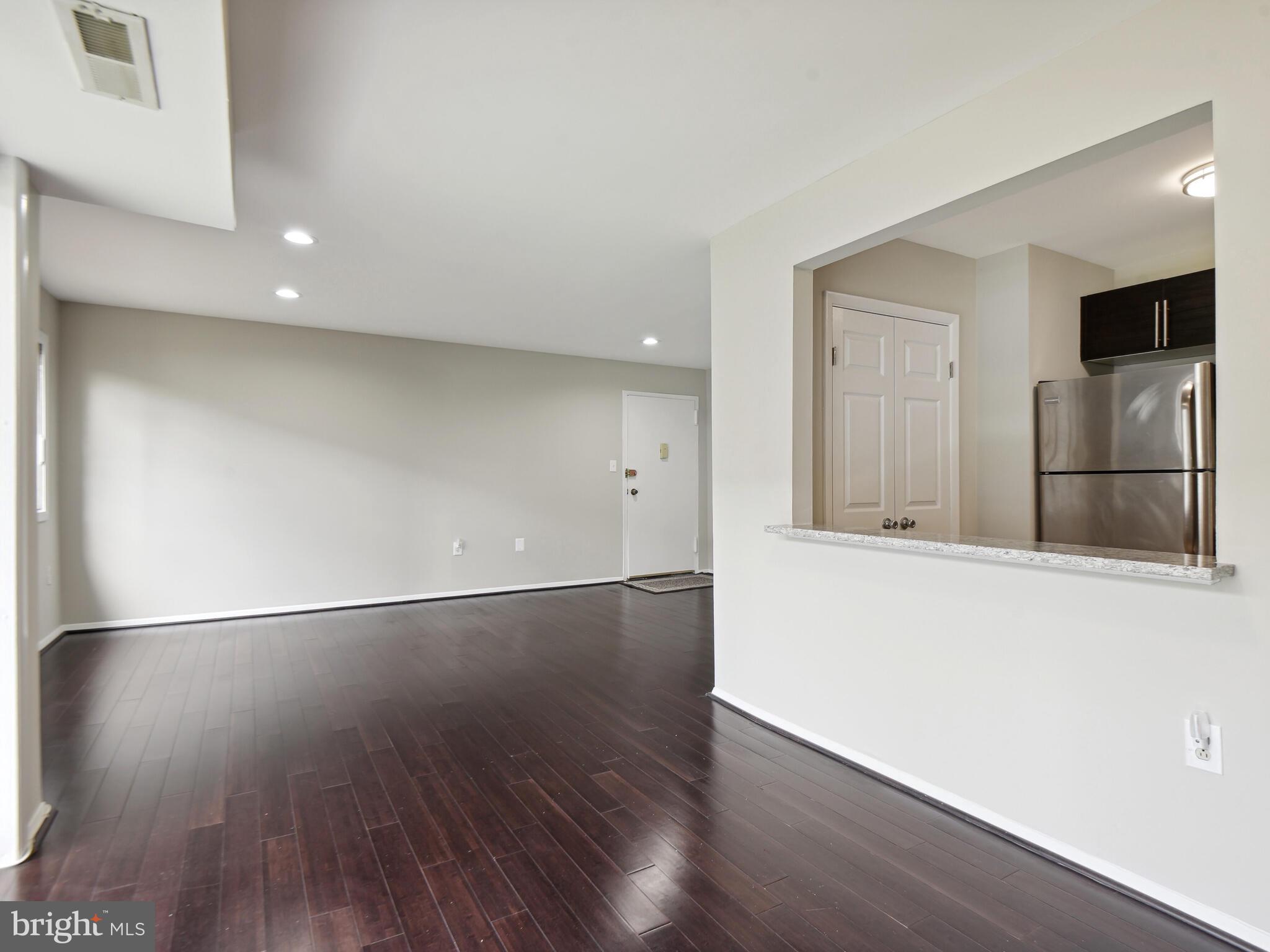 OCCOQUAN RIDGE CONDO - Residential
