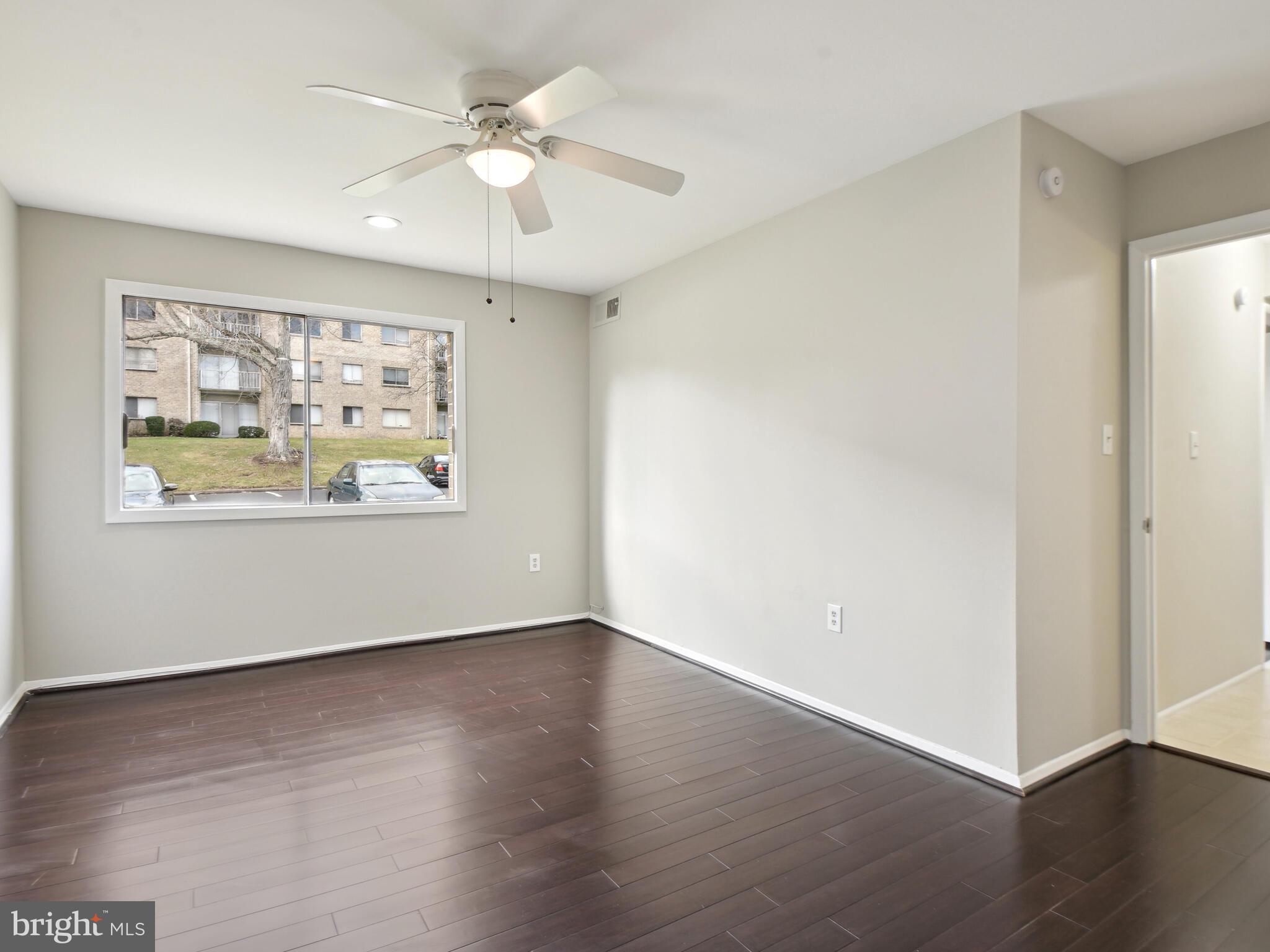 OCCOQUAN RIDGE CONDO - Residential