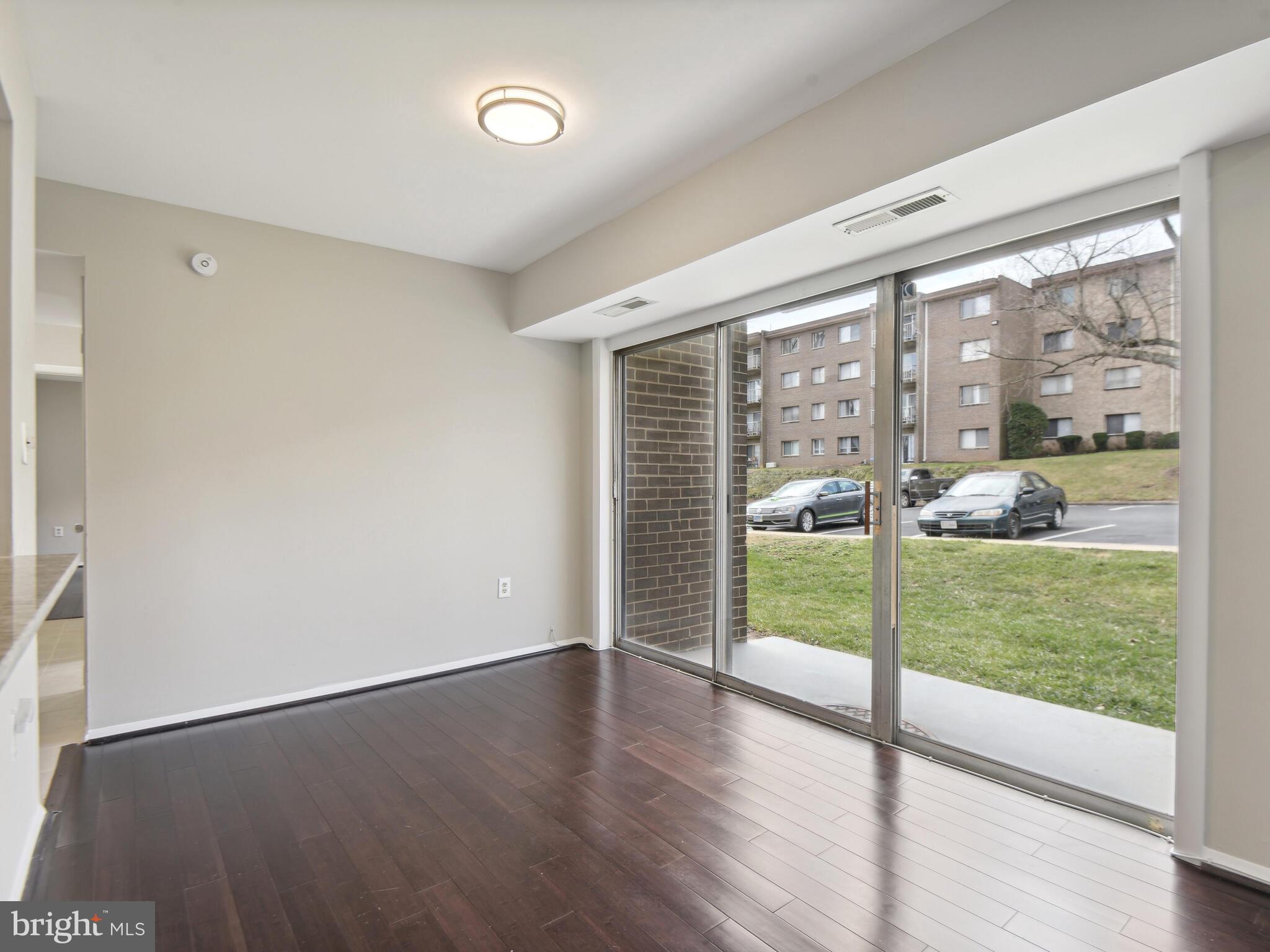OCCOQUAN RIDGE CONDO - Residential