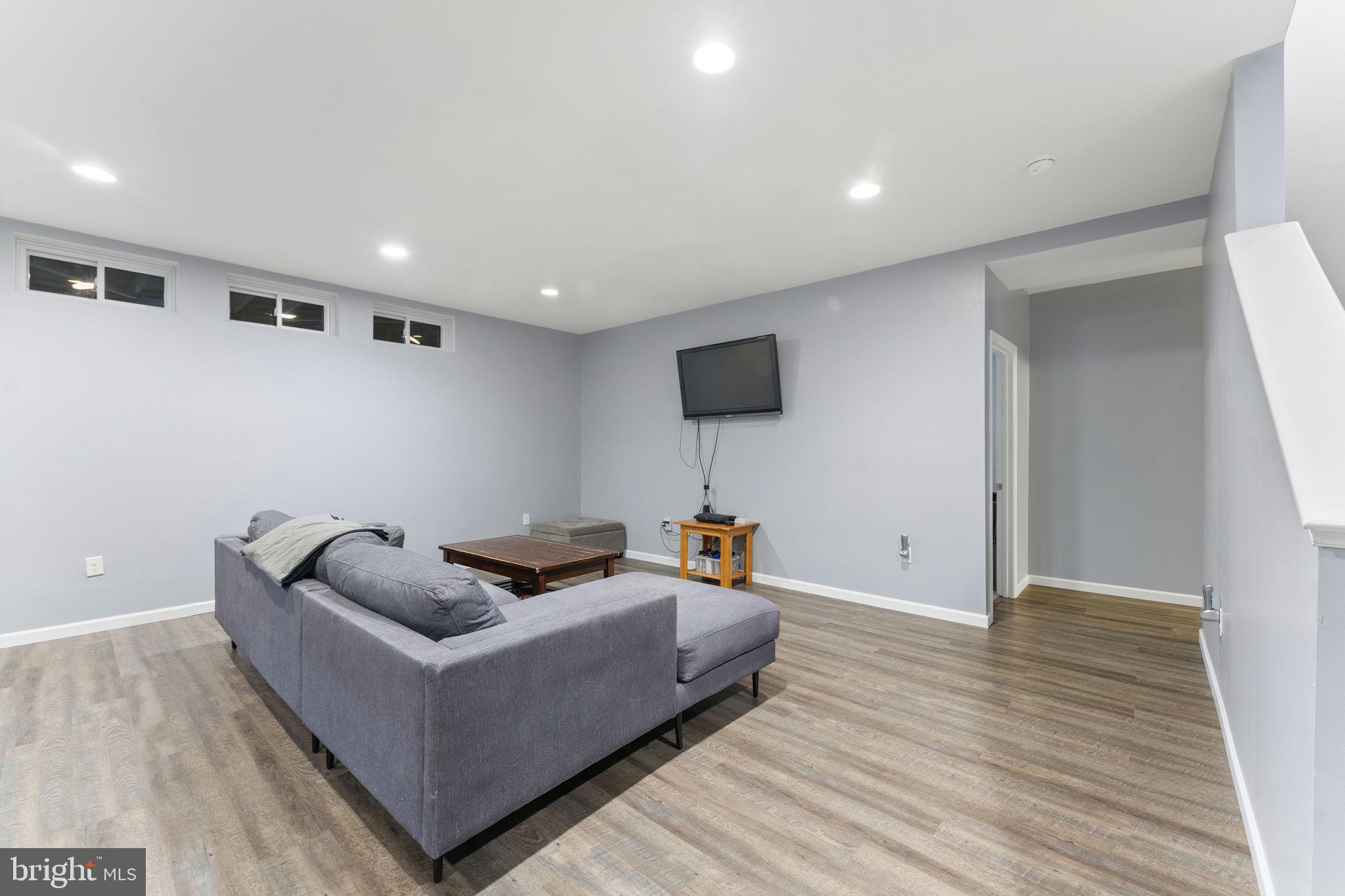 SOUTHGATE - Residential