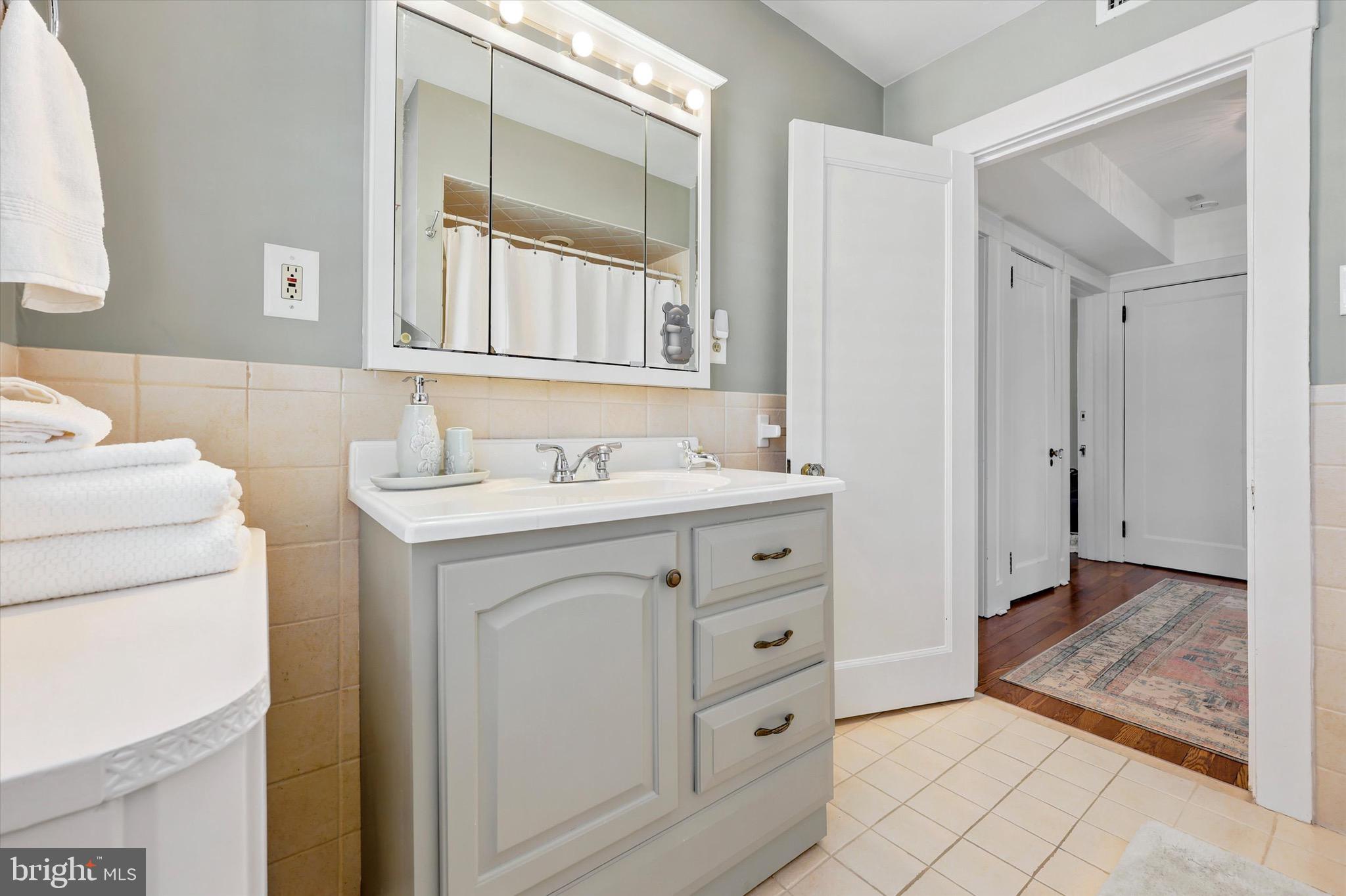 NARBERTH - Residential