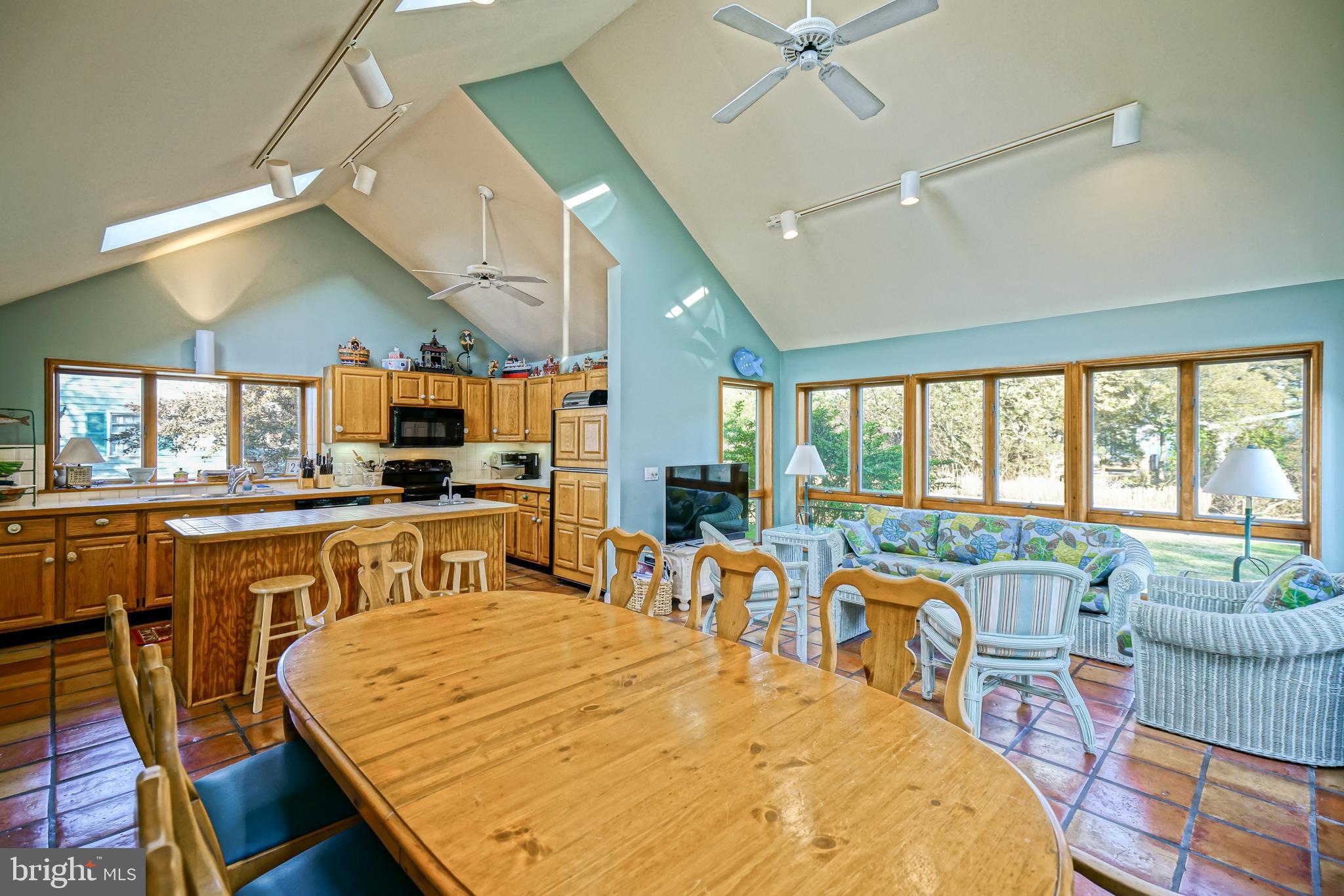 NORTH SHORES - Residential