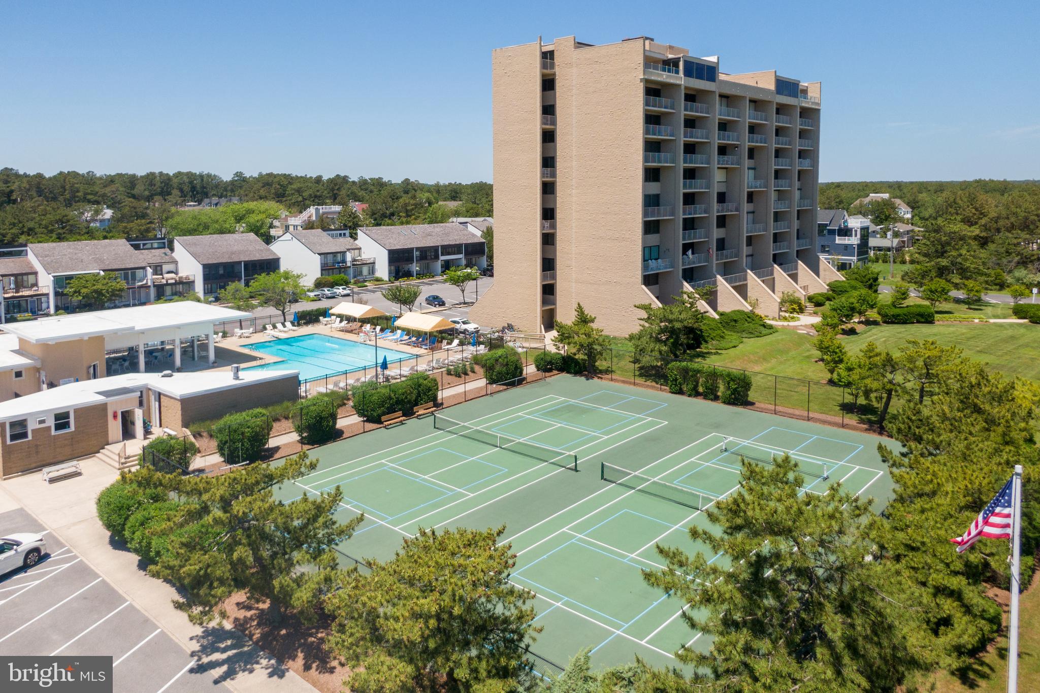 NORTH SHORES - Residential