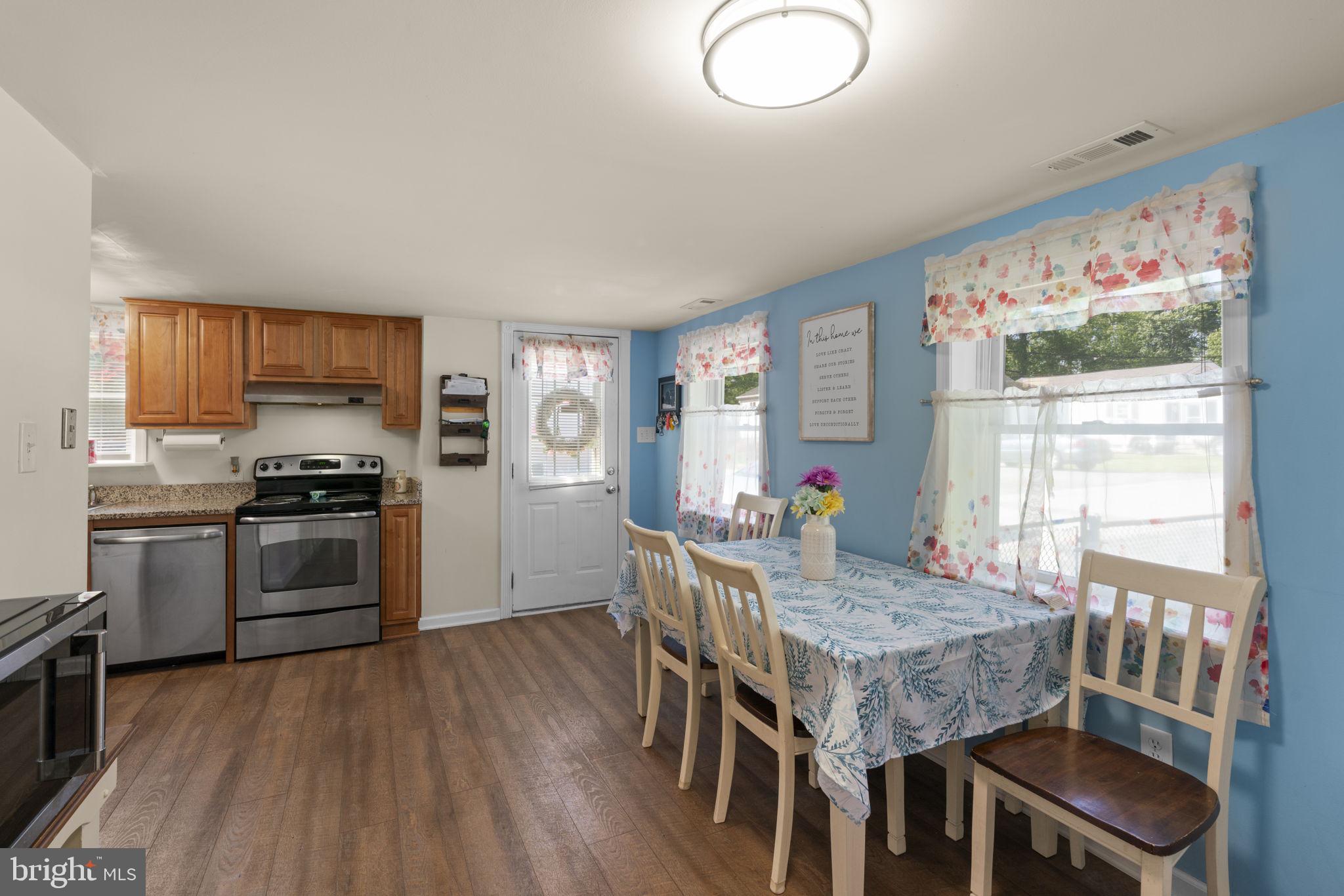 TWIN RIVER BEACH - Residential