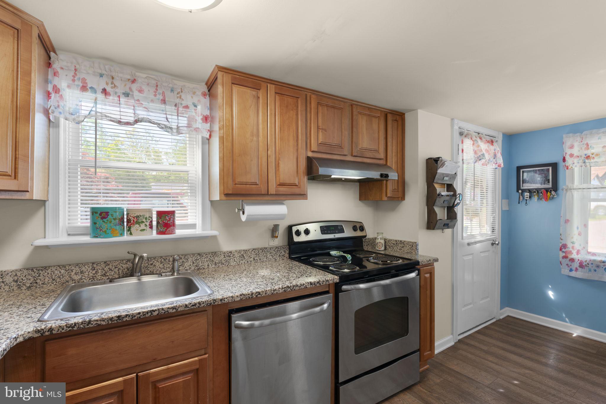TWIN RIVER BEACH - Residential