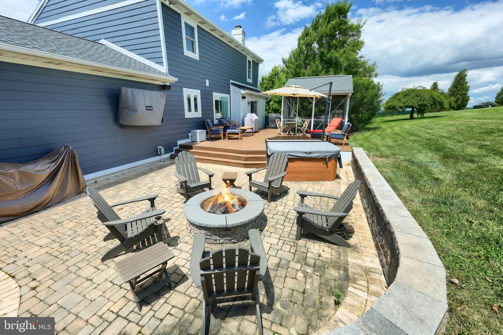 NORTH HOPEWELL - Residential