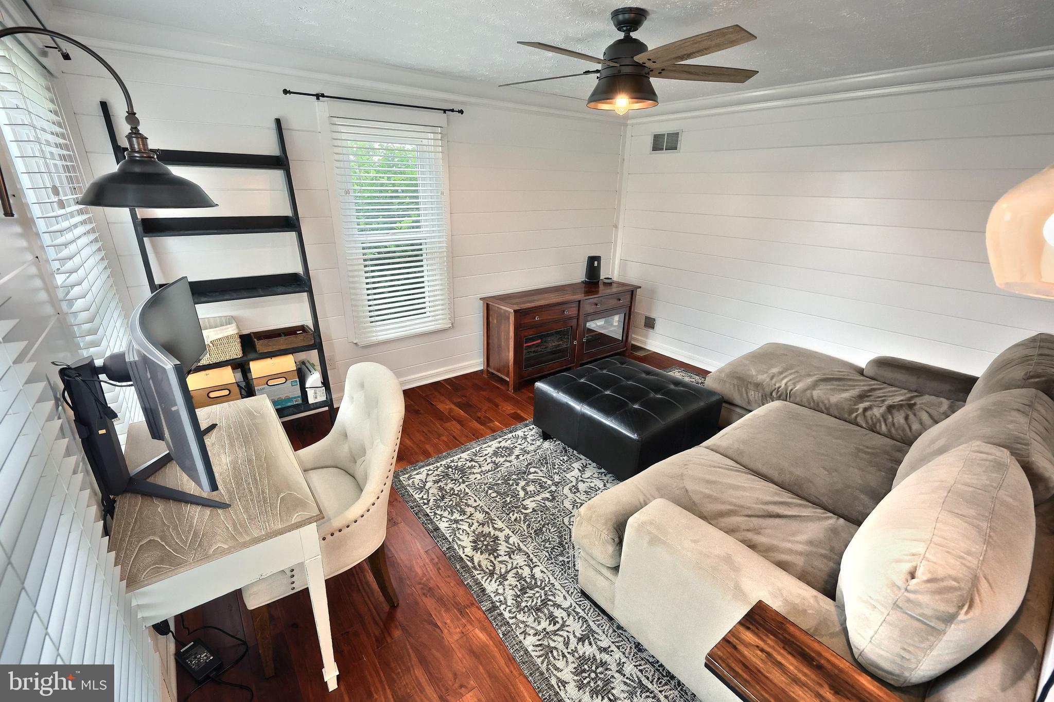 NORTH HOPEWELL - Residential
