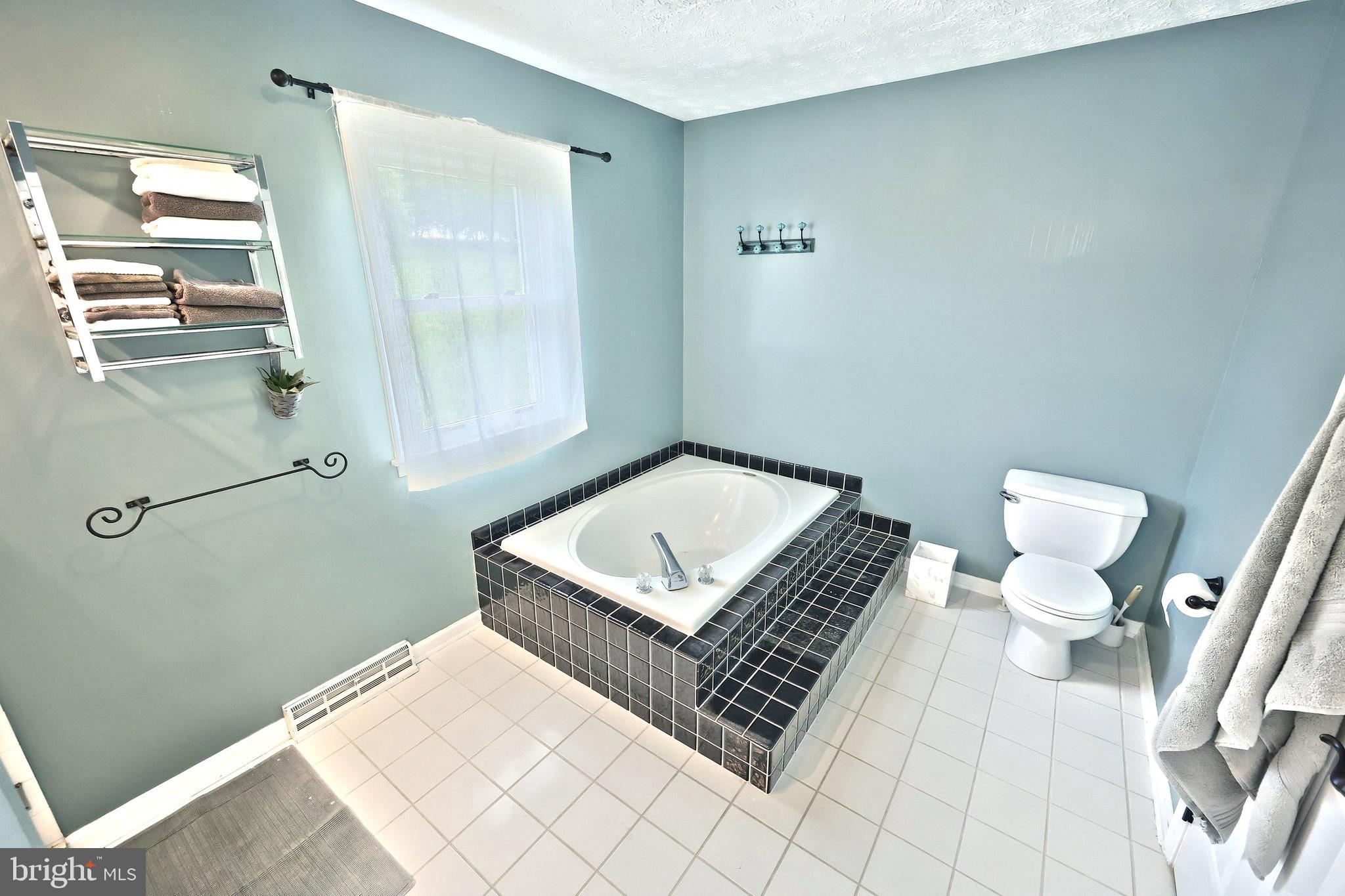 NORTH HOPEWELL - Residential