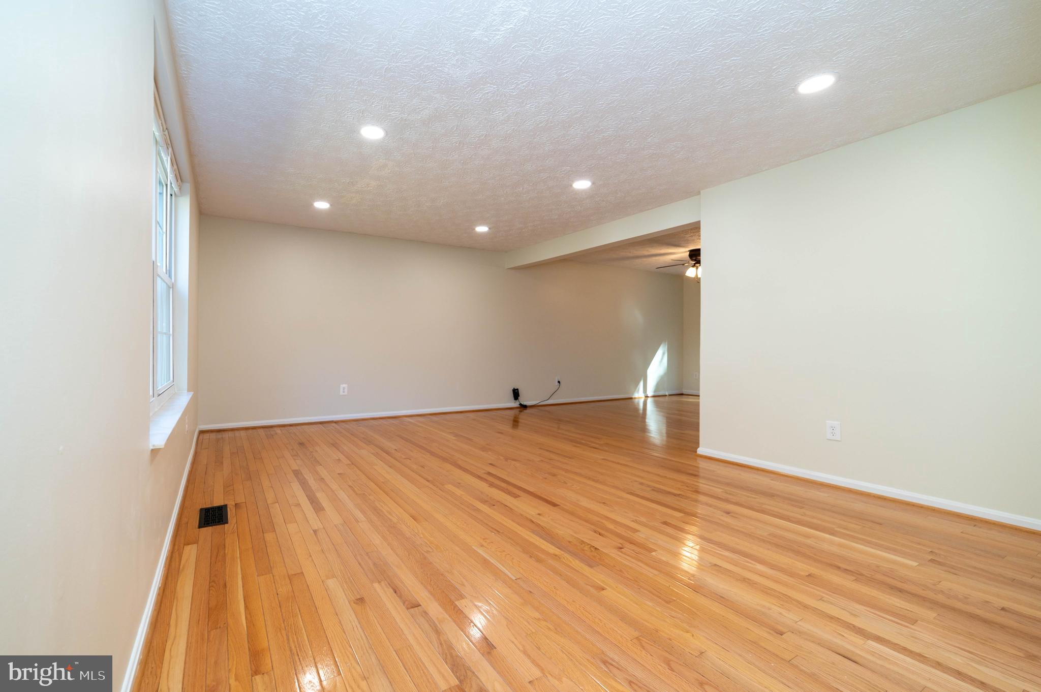 HUNTERS GLEN - Residential Lease