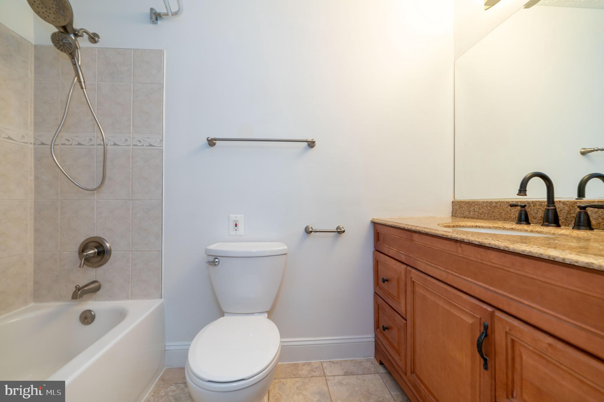 HUNTERS GLEN - Residential Lease