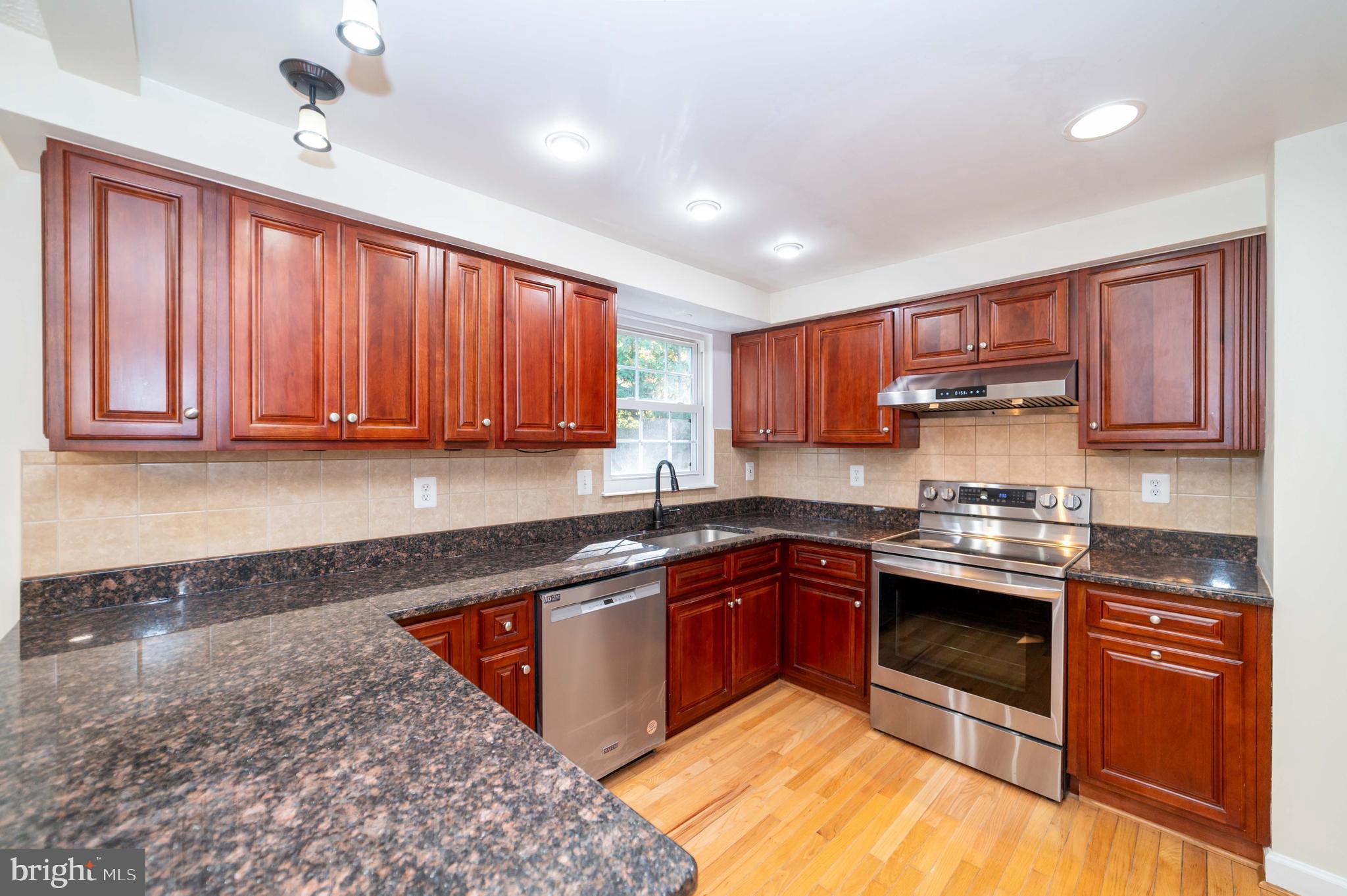 HUNTERS GLEN - Residential Lease