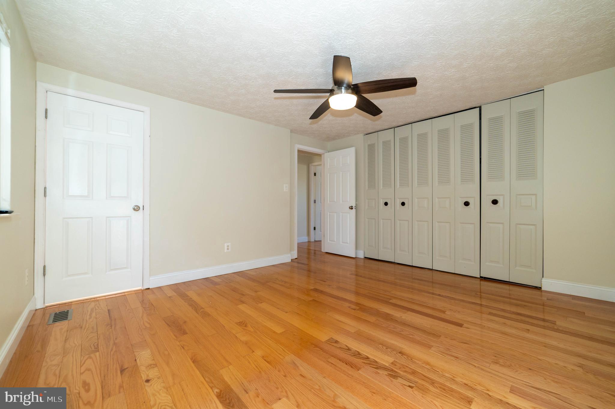 HUNTERS GLEN - Residential Lease
