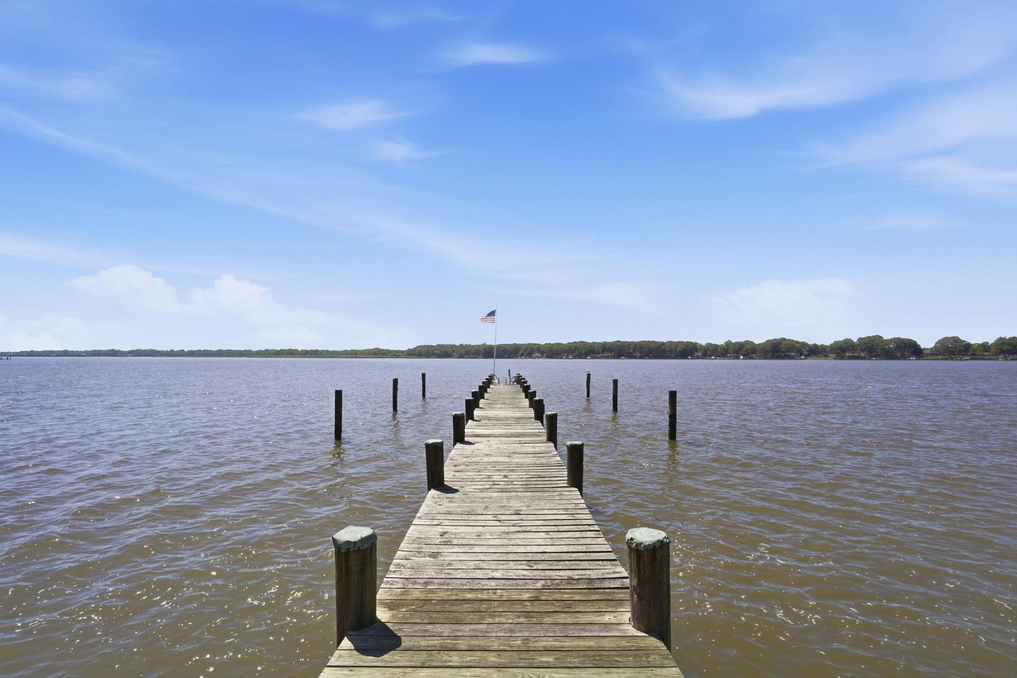 ROYSTON SHORES - Residential