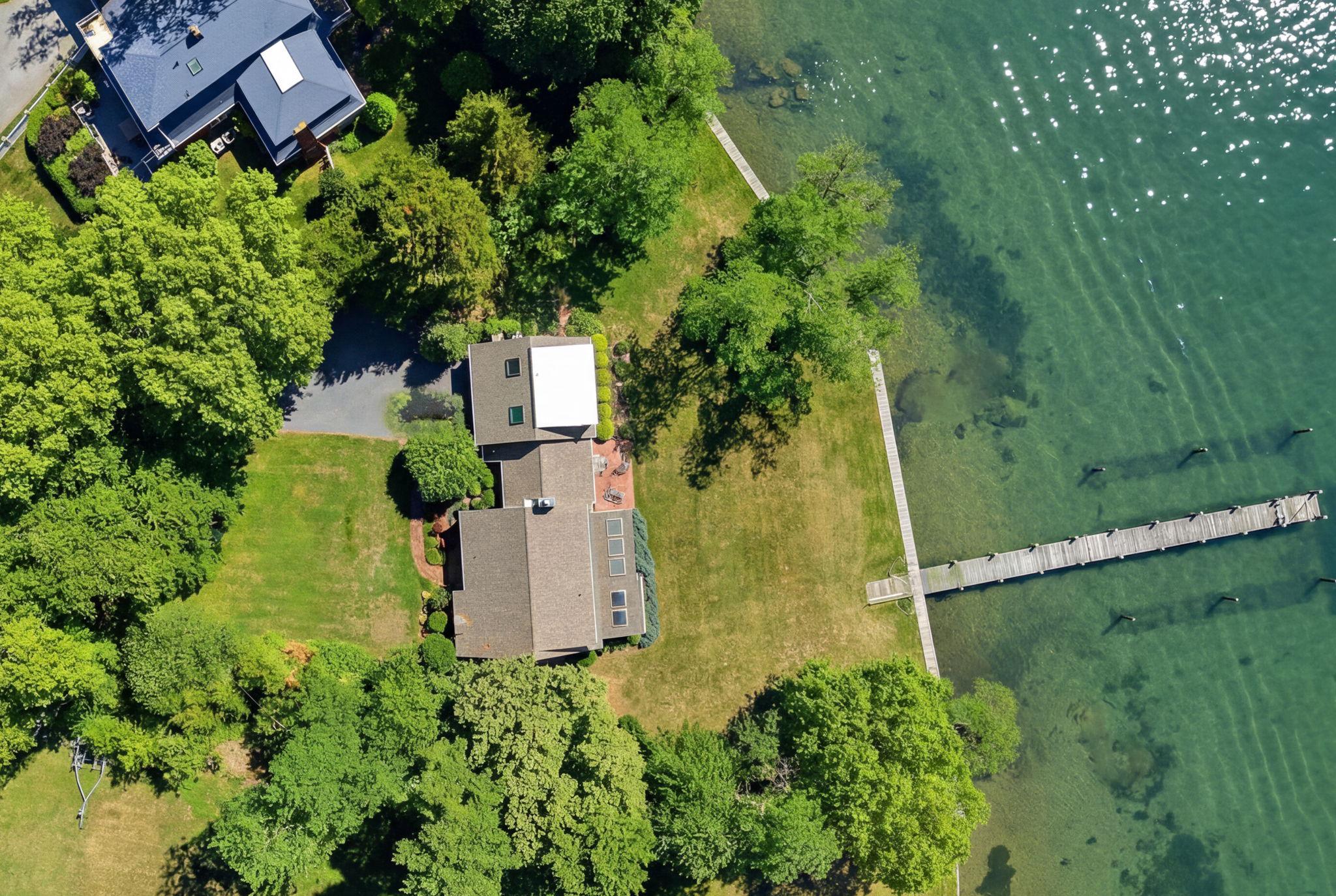 ROYSTON SHORES - Residential