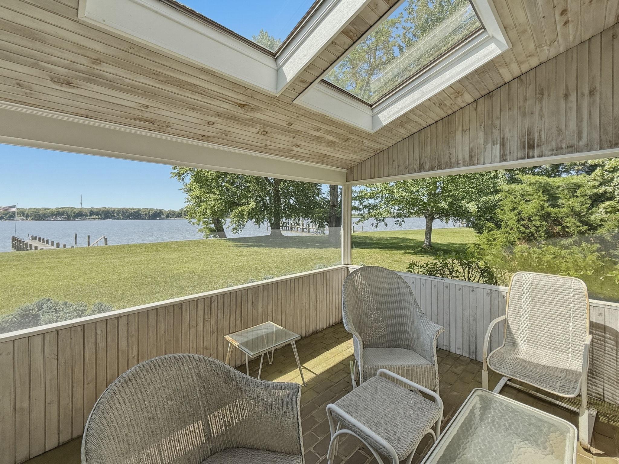 ROYSTON SHORES - Residential