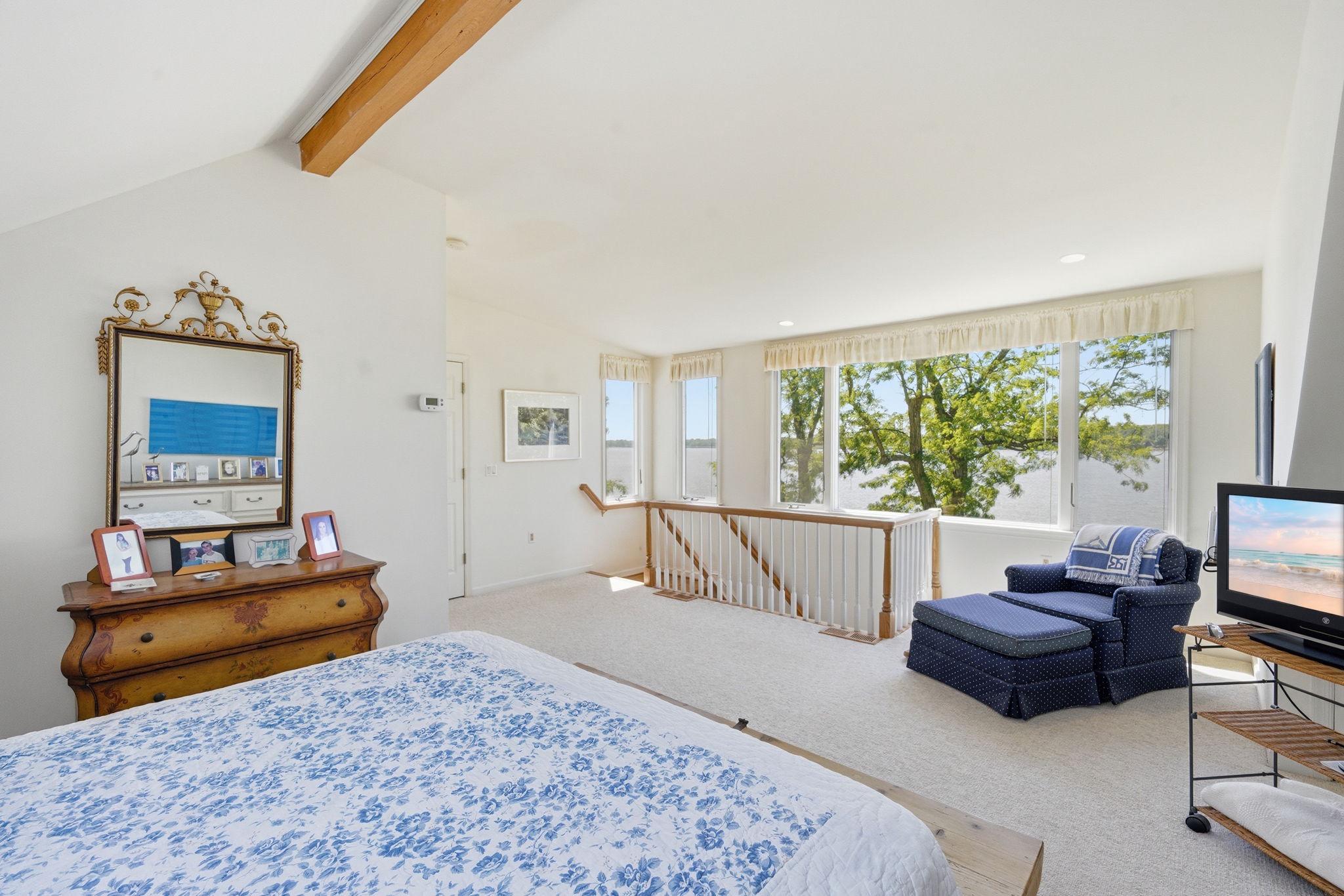 ROYSTON SHORES - Residential