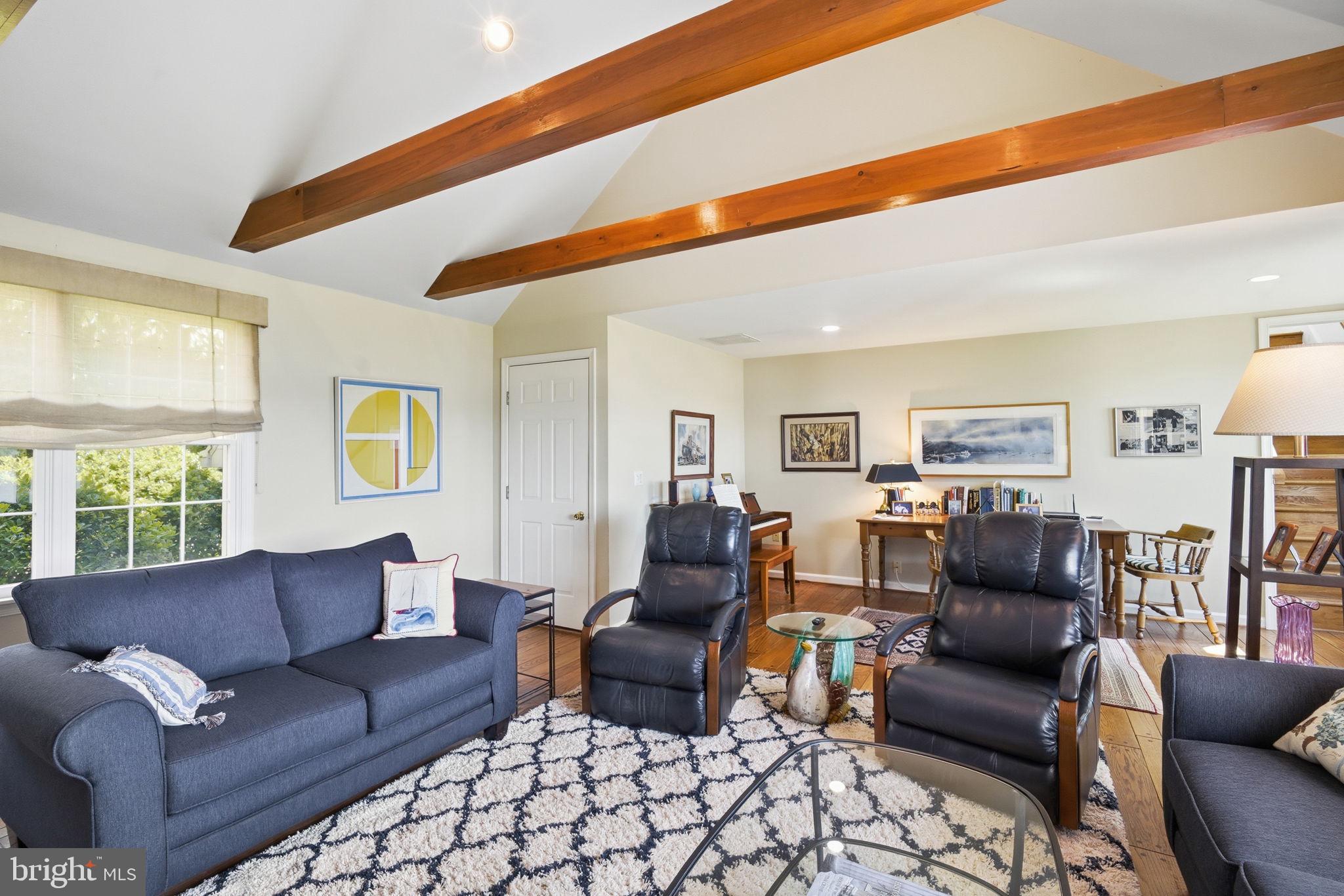 ROYSTON SHORES - Residential