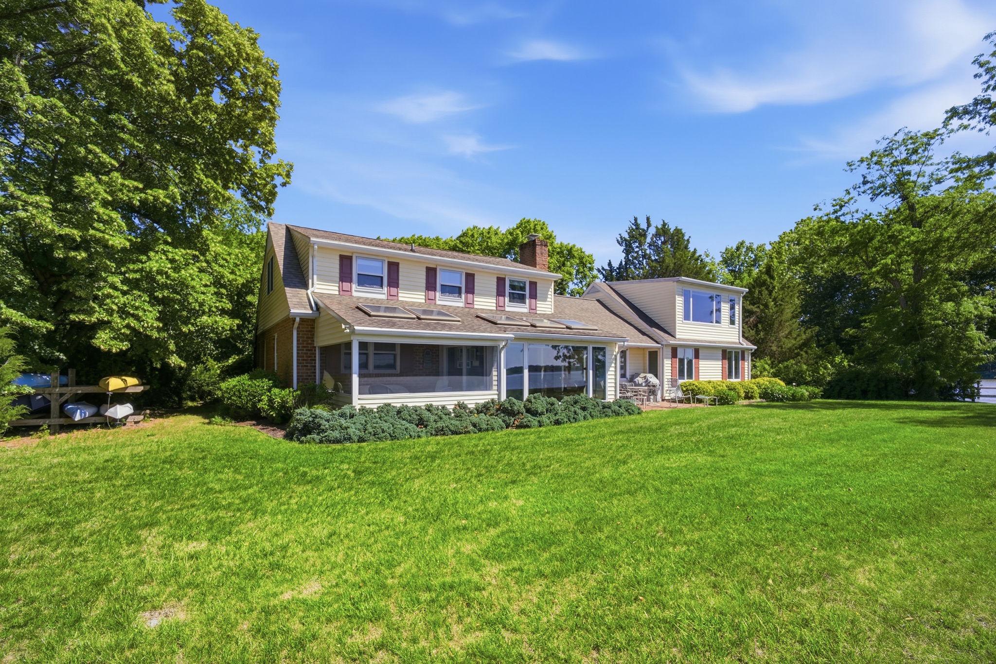 ROYSTON SHORES - Residential