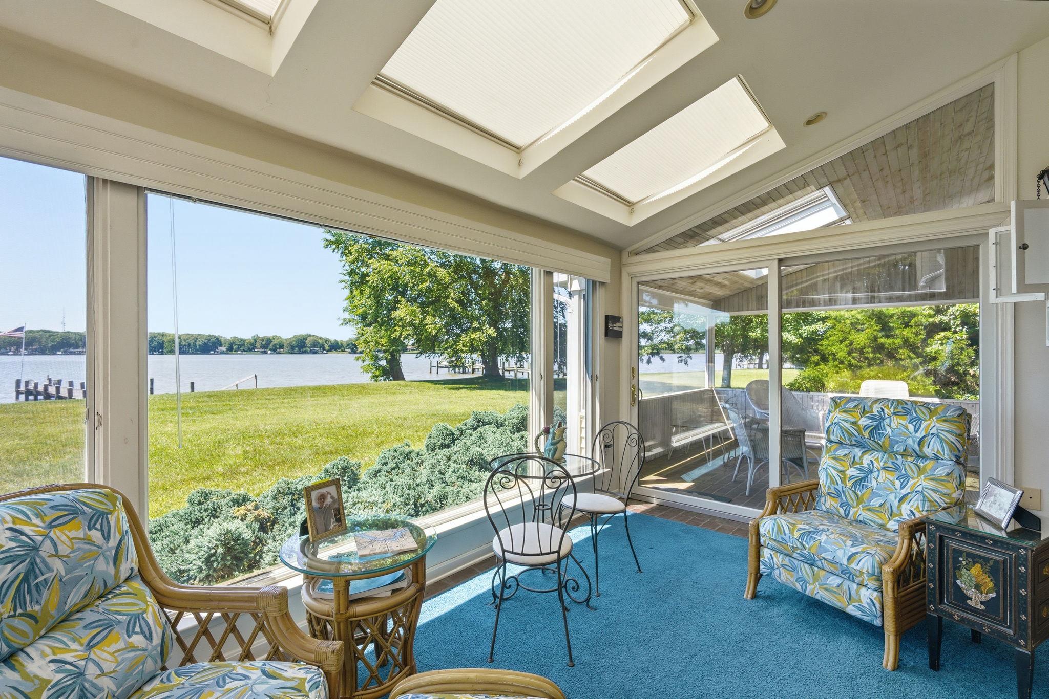 ROYSTON SHORES - Residential