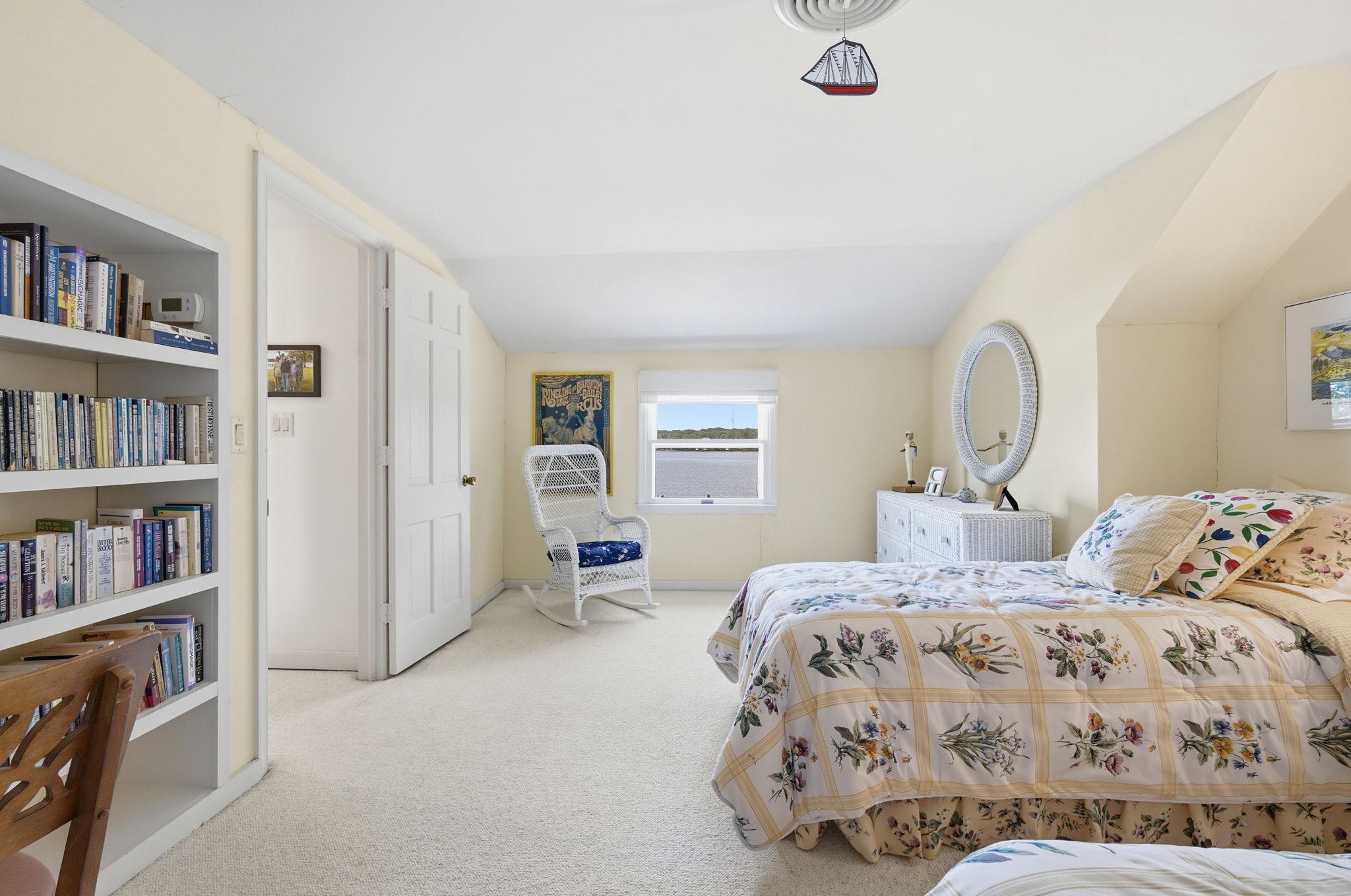 ROYSTON SHORES - Residential
