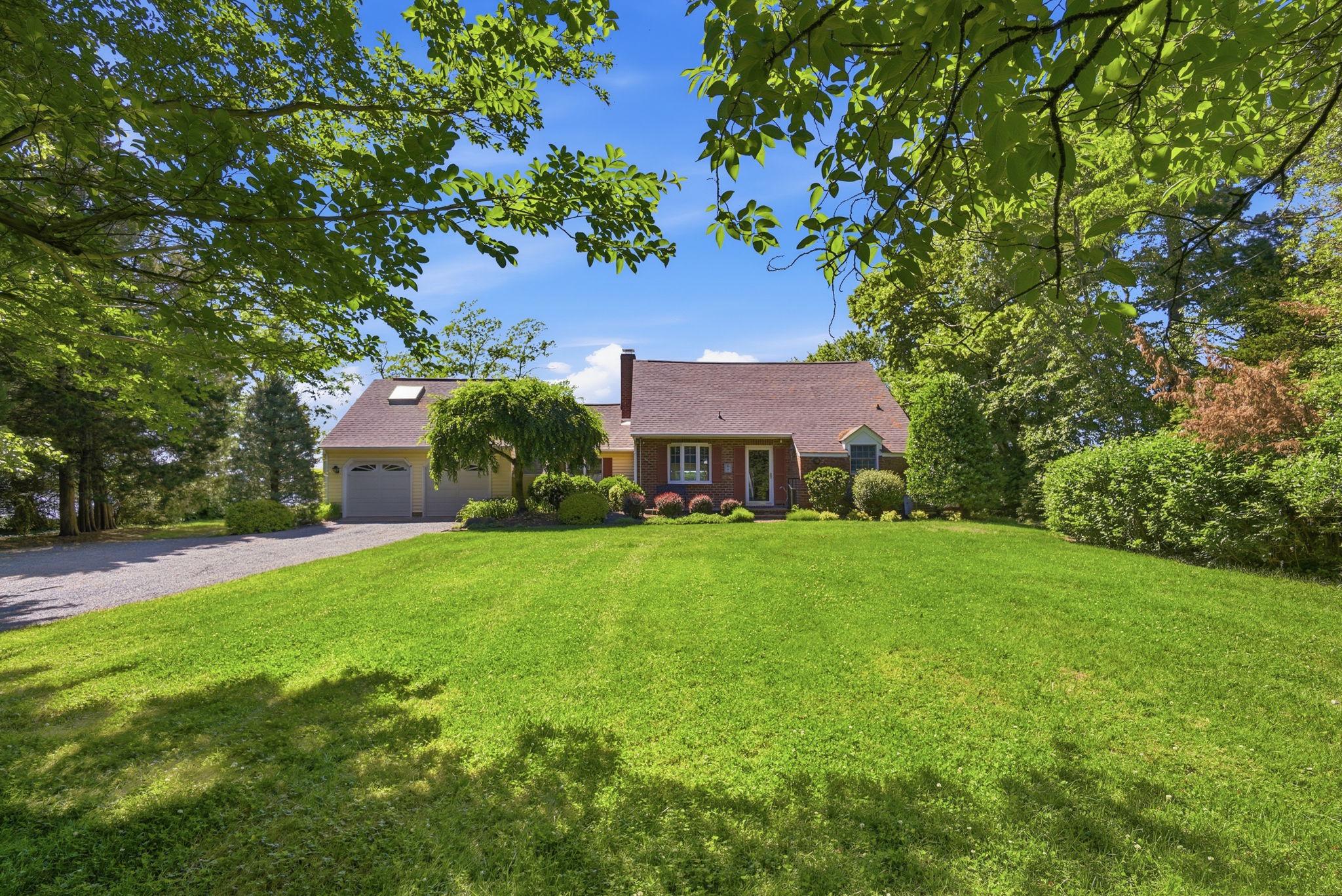 ROYSTON SHORES - Residential