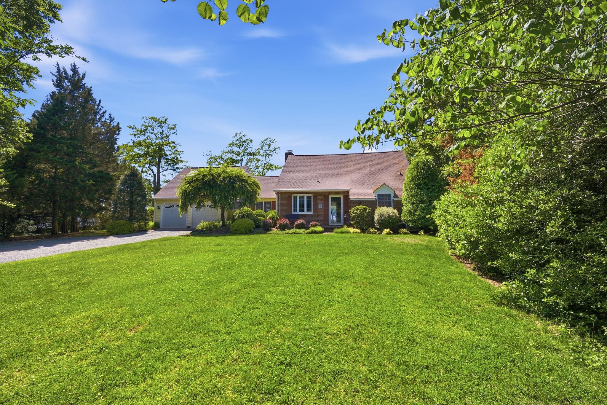 ROYSTON SHORES - Residential