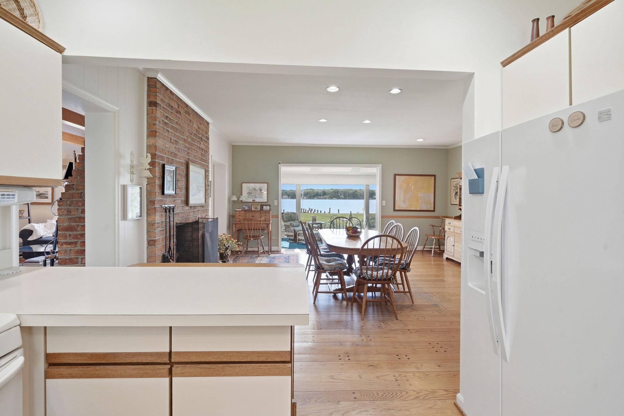 ROYSTON SHORES - Residential