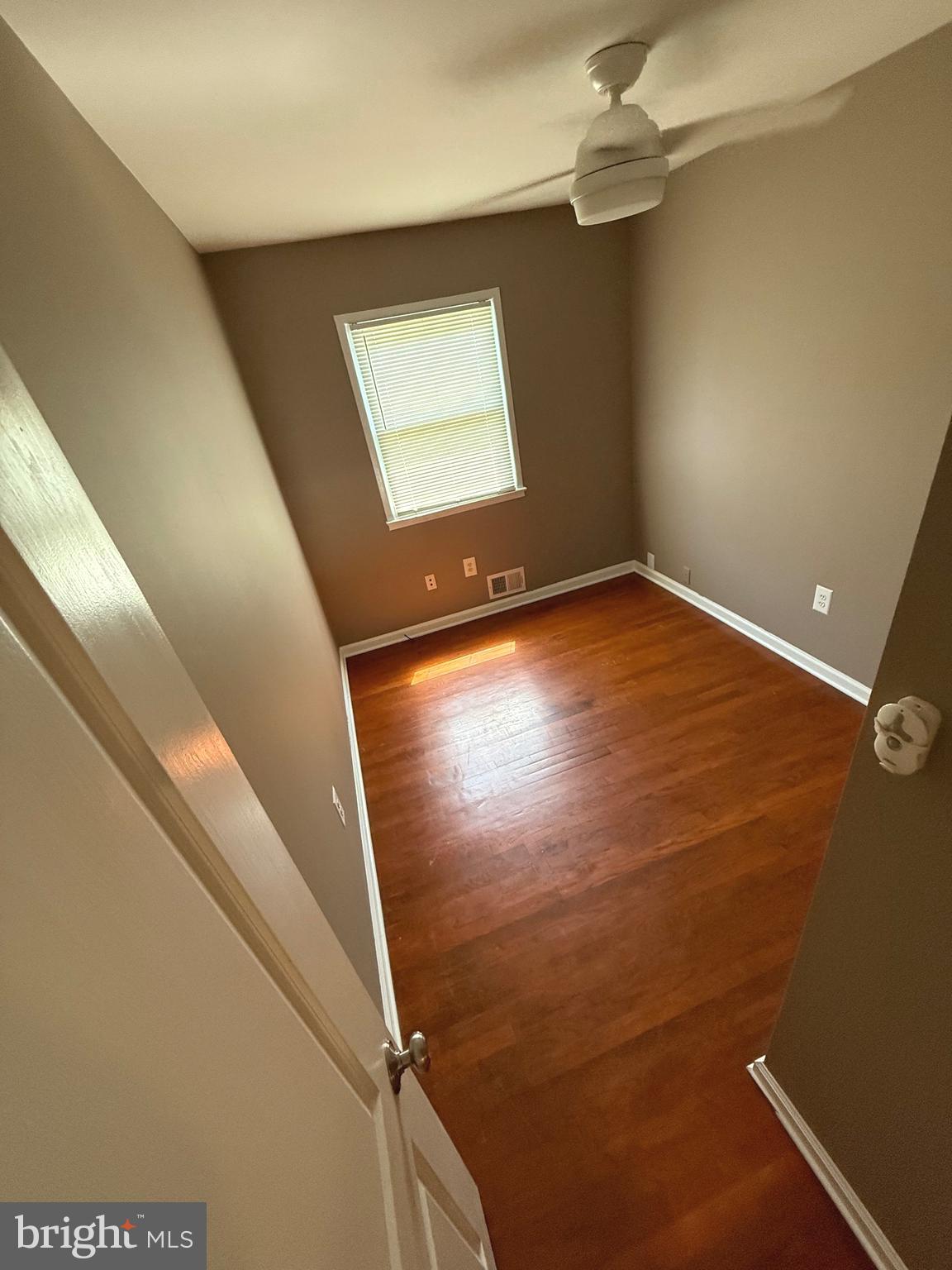 DALE CITY - Residential Lease